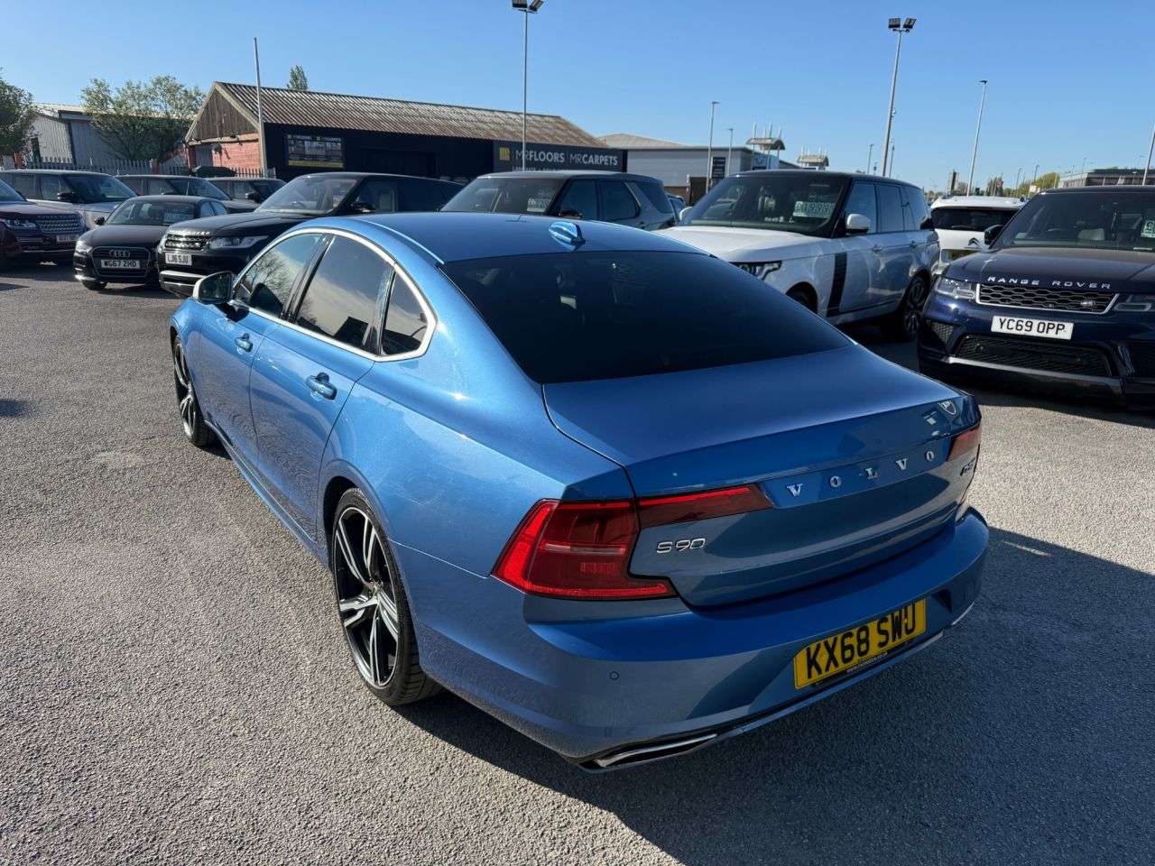 2018 VOLVO S90 2018 VOLVO S90