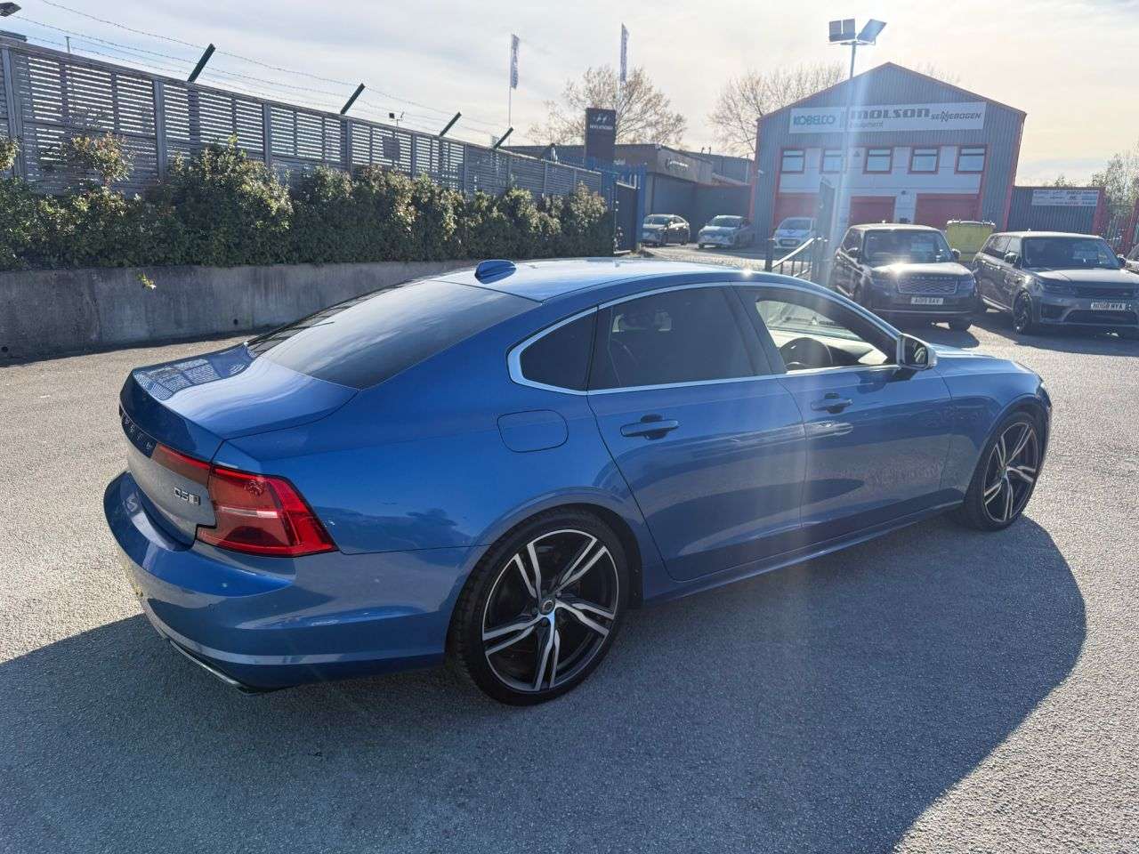 2018 VOLVO S90 2018 VOLVO S90
