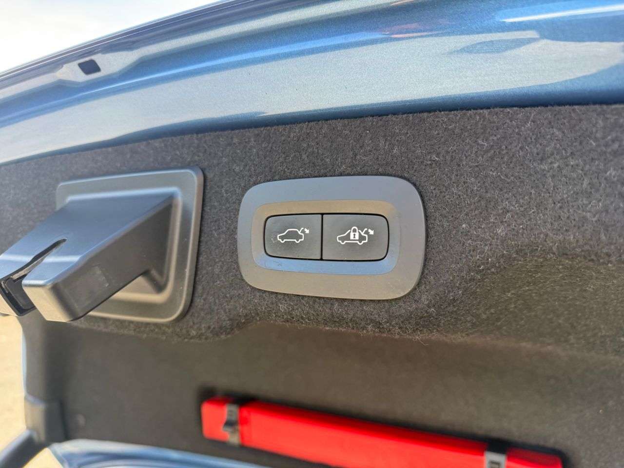 2018 VOLVO S90 2018 VOLVO S90