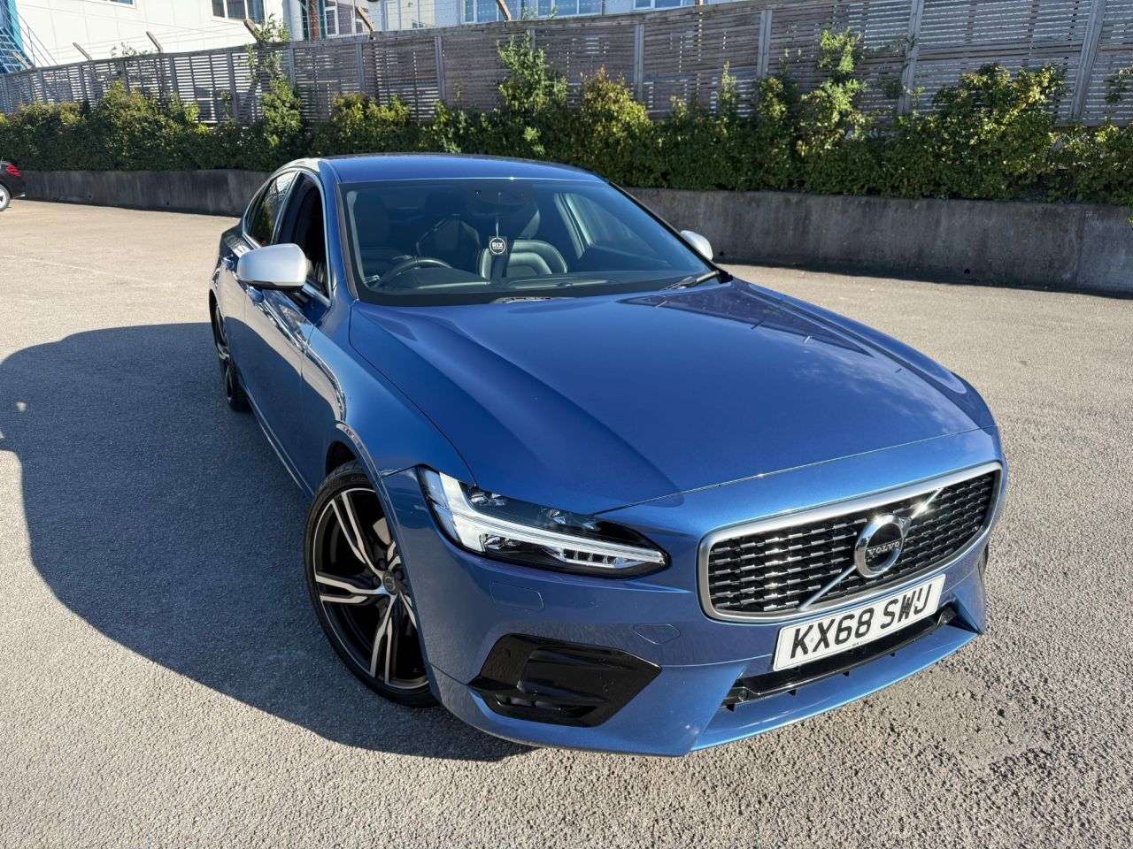 2018 VOLVO S90 2018 VOLVO S90