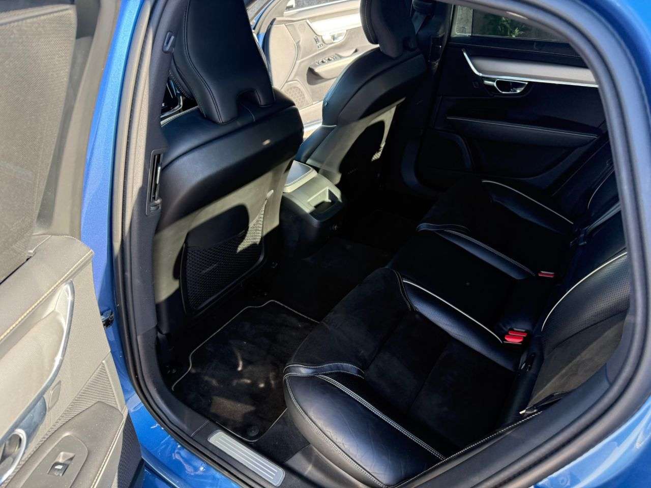 2018 VOLVO S90 2018 VOLVO S90