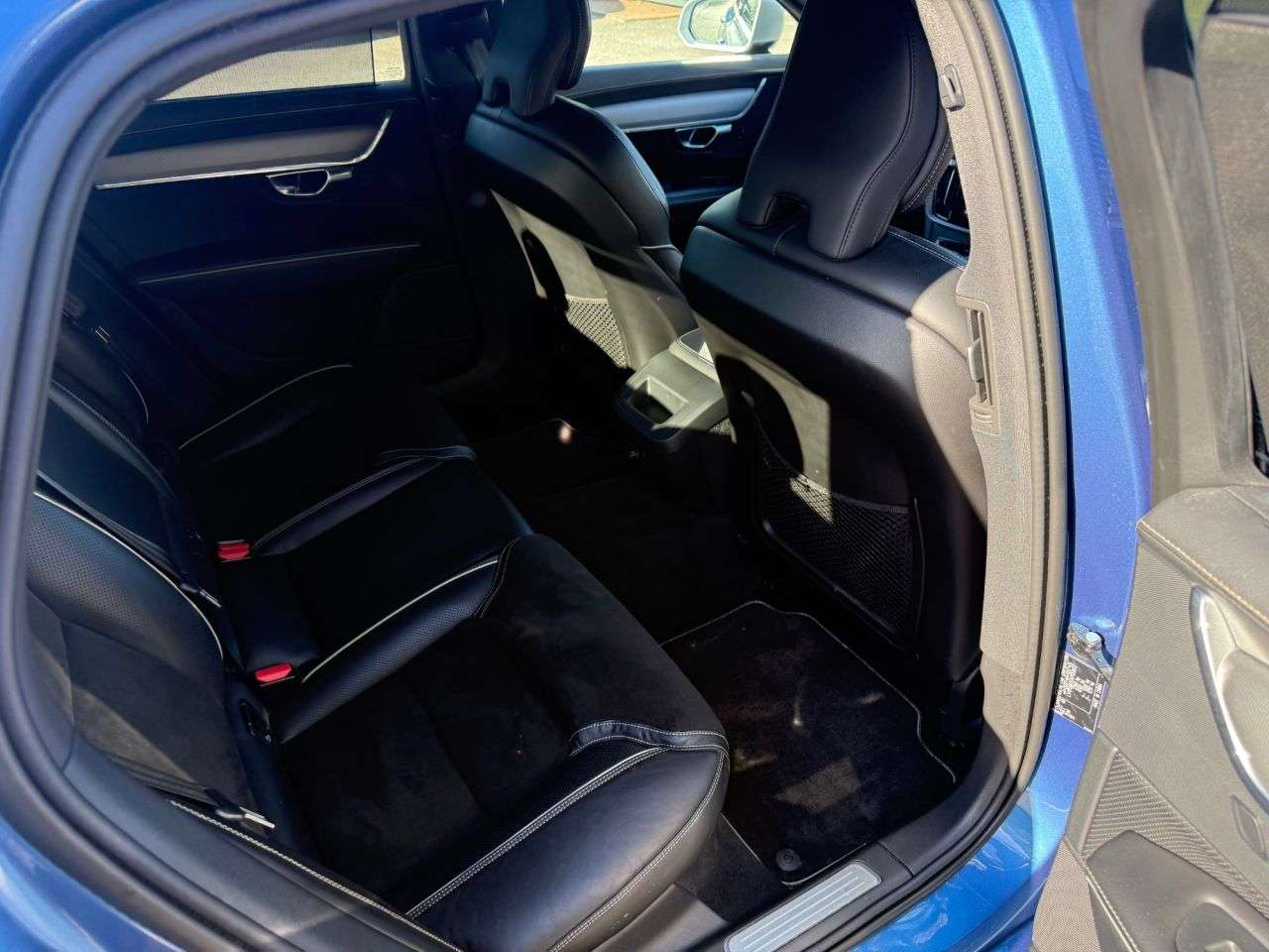 2018 VOLVO S90 2018 VOLVO S90