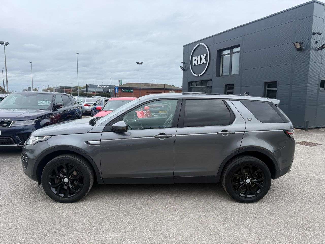 A 2015 LAND ROVER DISCOVERY SPORT 2.2 SD4 HSE SUV 5dr Diesel Auto 4WD-FINISHED IN CORRIS GREY WITH BLACK LEAT A 2015 LAND ROVER DISCOVERY SPORT 2.2 SD4 HSE SUV 5dr Diesel Auto 4WD-FINISHED IN CORRIS GREY WITH BLACK LEAT