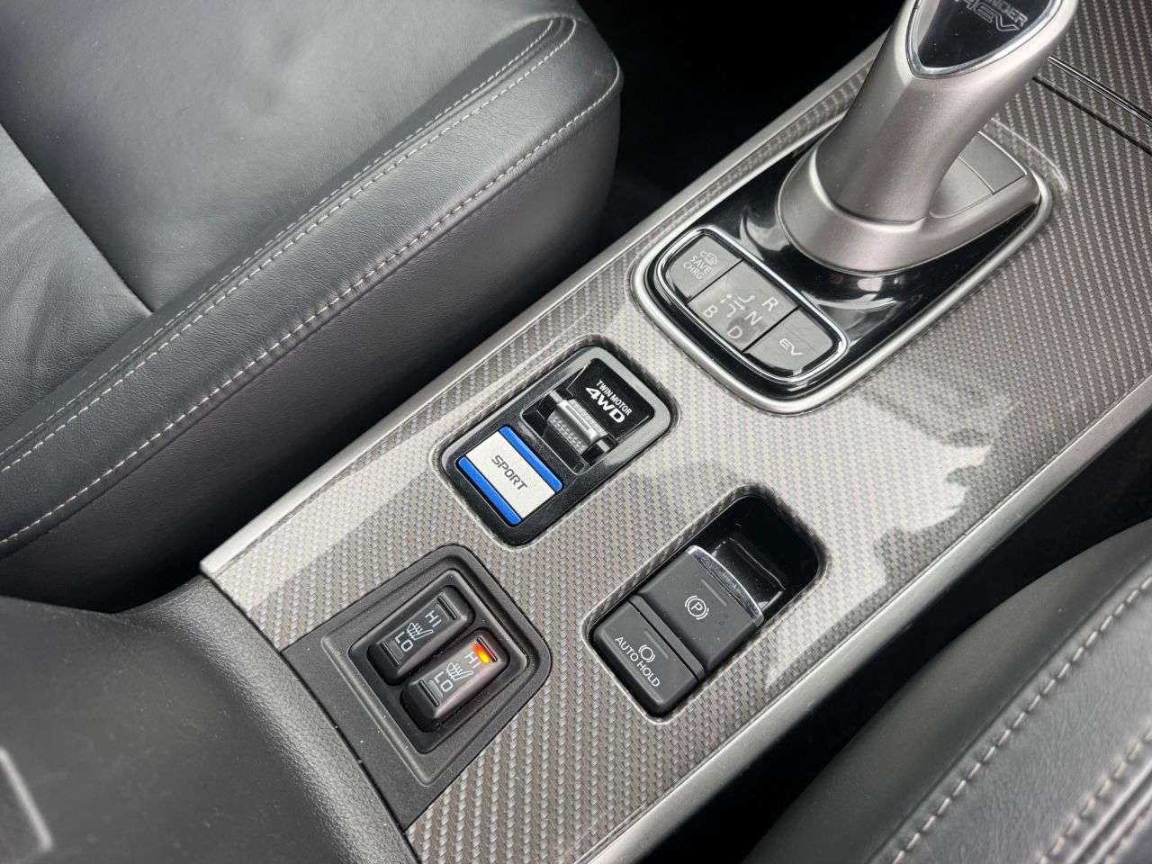 2018 MITSUBISHI OUTLANDER 2018 MITSUBISHI OUTLANDER