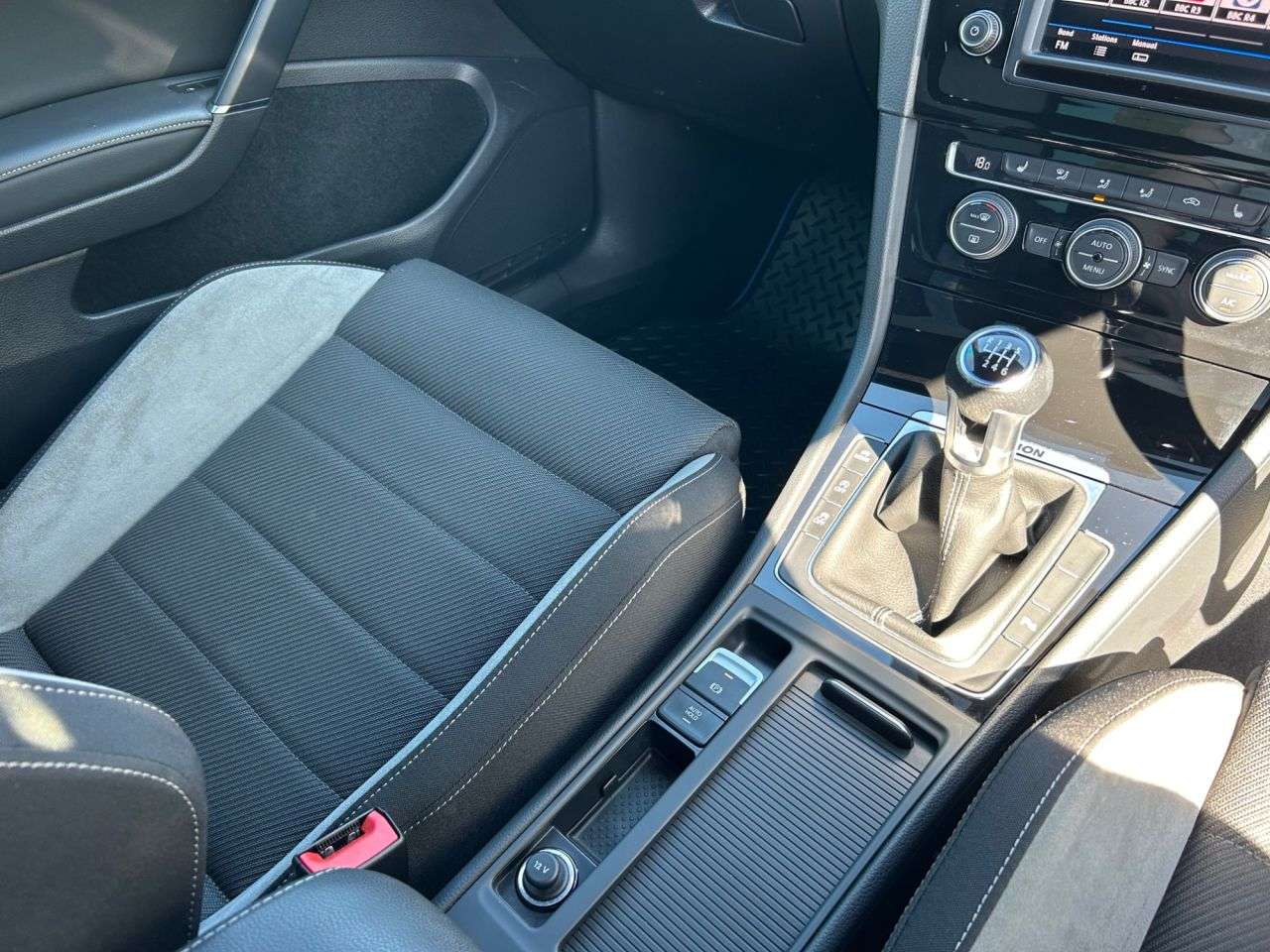 2016 VOLKSWAGEN GOLF 2016 VOLKSWAGEN GOLF