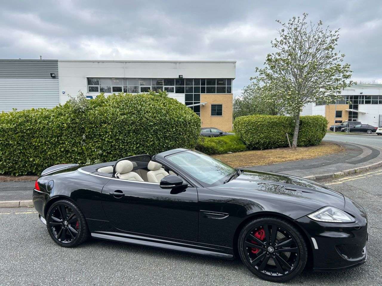 A 2012 JAGUAR XKR 5.0 V8 Convertible 2dr Petrol Auto Euro 5 (510 ps)-Fantastic Low Mileage Ex A 2012 JAGUAR XKR 5.0 V8 Convertible 2dr Petrol Auto Euro 5 (510 ps)-Fantastic Low Mileage Ex