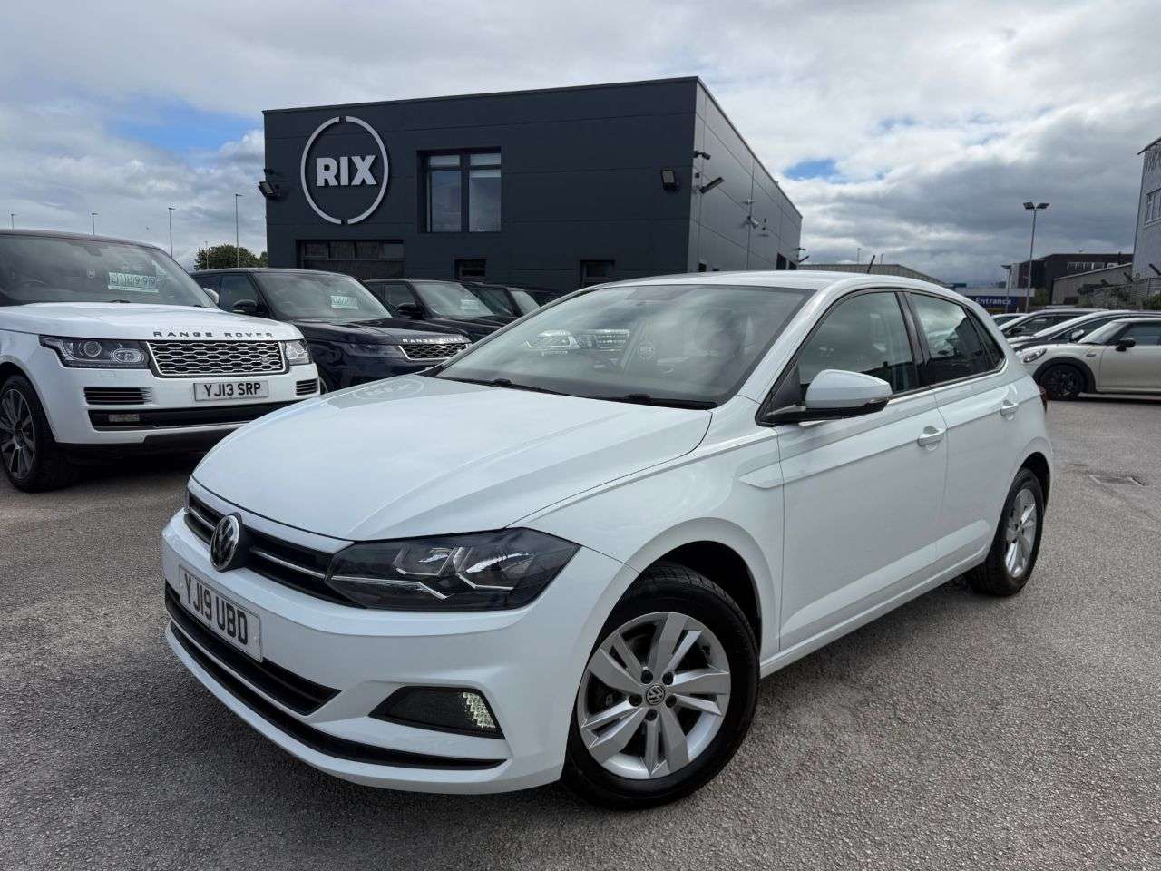 A 2019 VOLKSWAGEN POLO 1.0 TSI GPF SE Hatchback 5dr Petrol Manual Euro 6-2 OWNER CAR-APPLE CAR PLA A 2019 VOLKSWAGEN POLO 1.0 TSI GPF SE Hatchback 5dr Petrol Manual Euro 6-2 OWNER CAR-APPLE CAR PLA