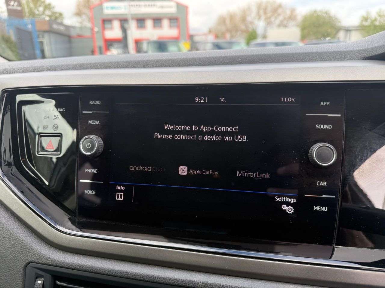 2019 VOLKSWAGEN POLO 2019 VOLKSWAGEN POLO