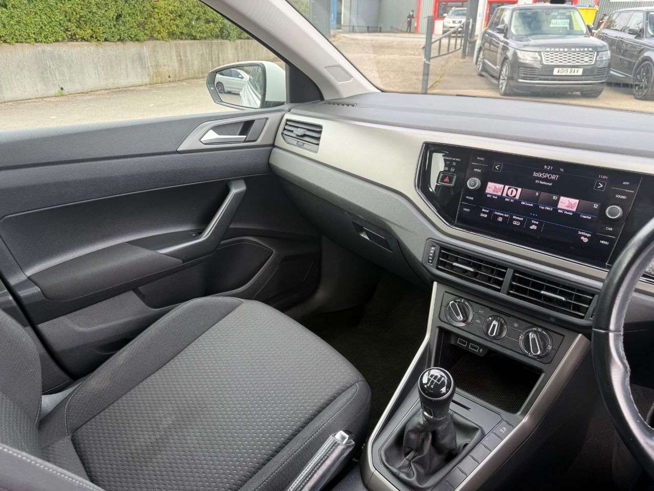 2019 VOLKSWAGEN POLO 2019 VOLKSWAGEN POLO