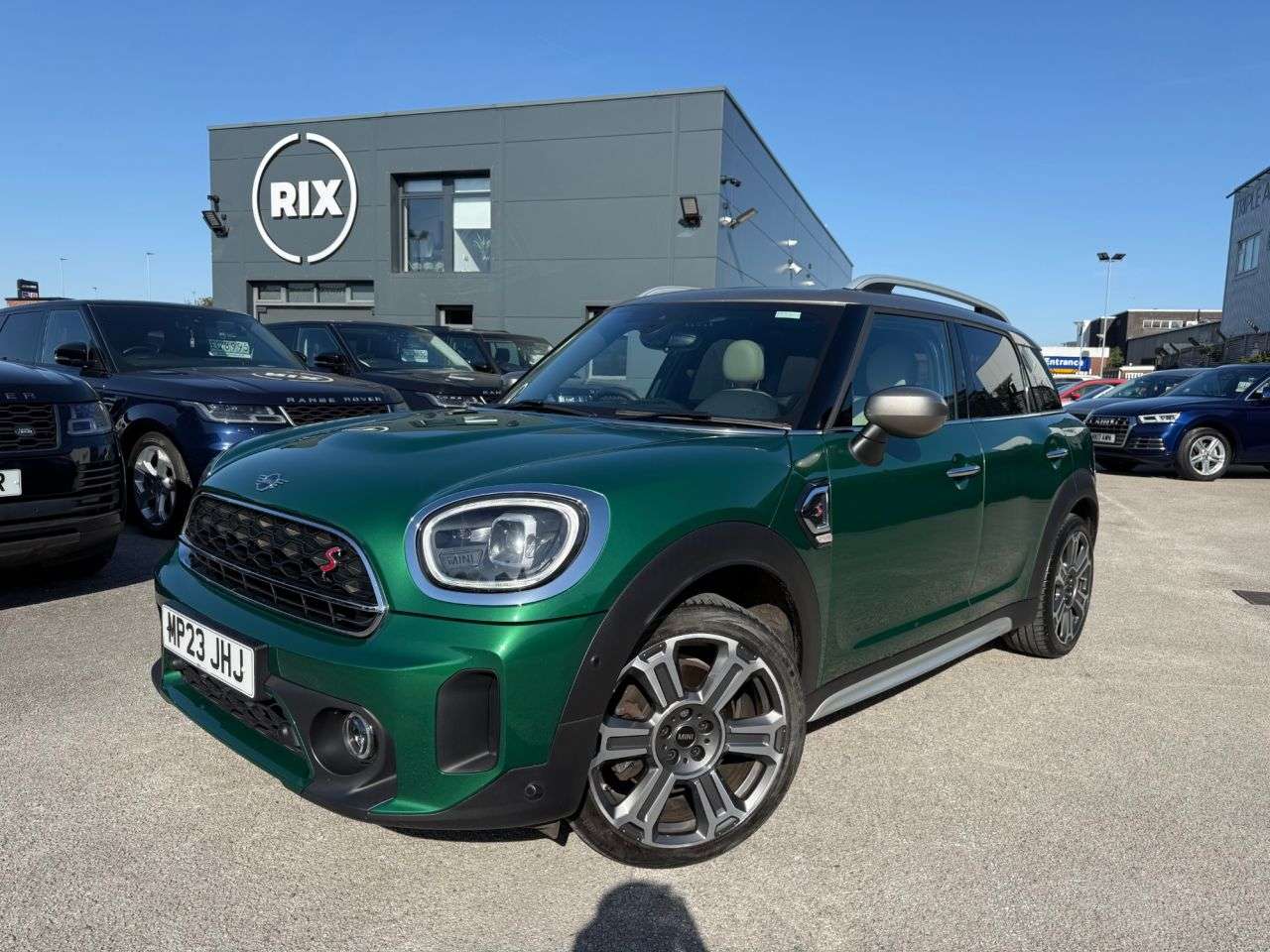 A 2023 MINI COUNTRYMAN 2.0 Cooper S Exclusive SUV 5dr Petrol Steptronic Euro 6-FACTORY EXTRAS WORT A 2023 MINI COUNTRYMAN 2.0 Cooper S Exclusive SUV 5dr Petrol Steptronic Euro 6-FACTORY EXTRAS WORT