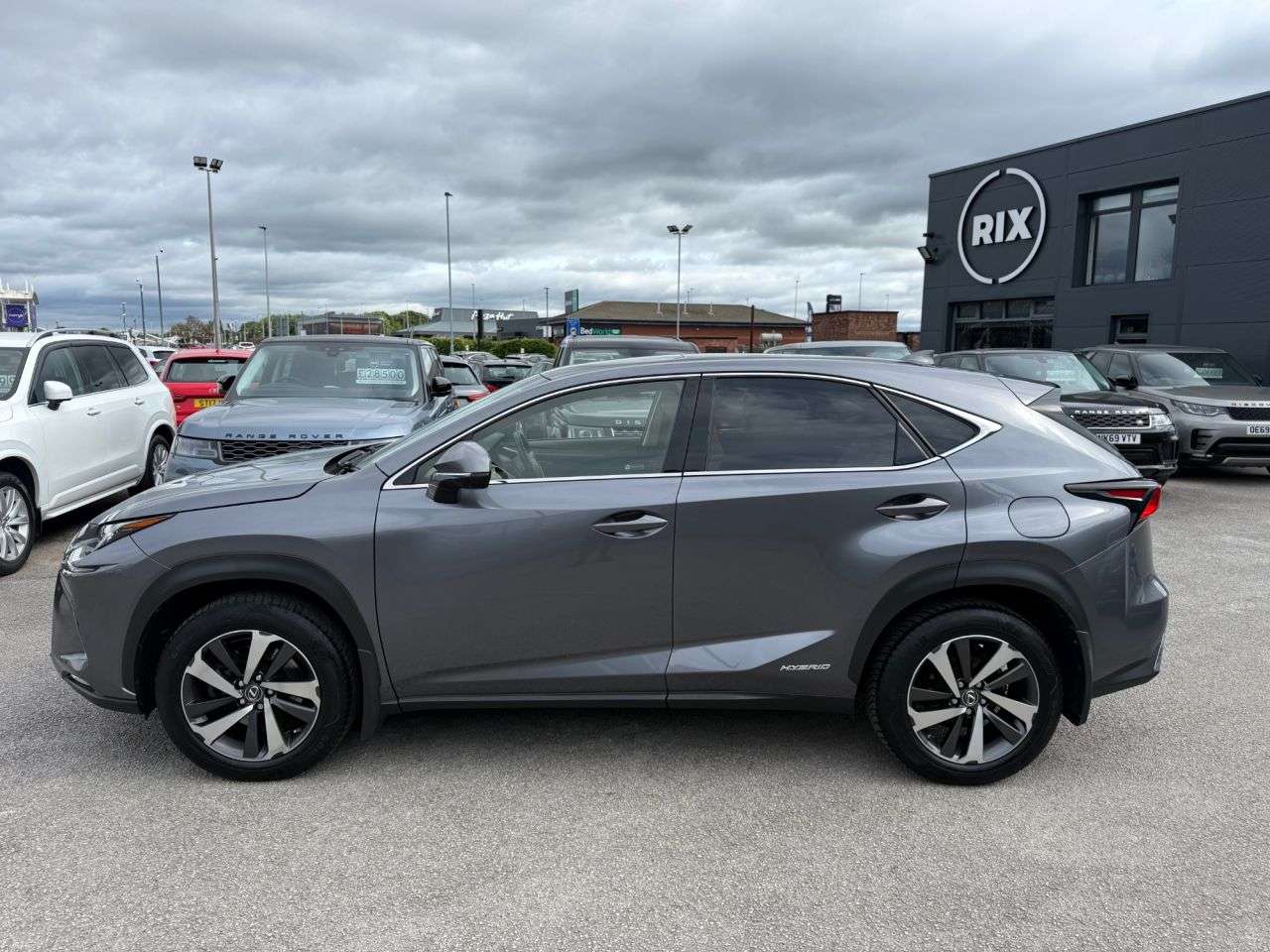 A 2018 LEXUS NX 2.5 300h Premier SUV 5dr Petrol Hybrid E-CVT 4WD Euro 6-2 OWNER CAR-PANORAM A 2018 LEXUS NX 2.5 300h Premier SUV 5dr Petrol Hybrid E-CVT 4WD Euro 6-2 OWNER CAR-PANORAM