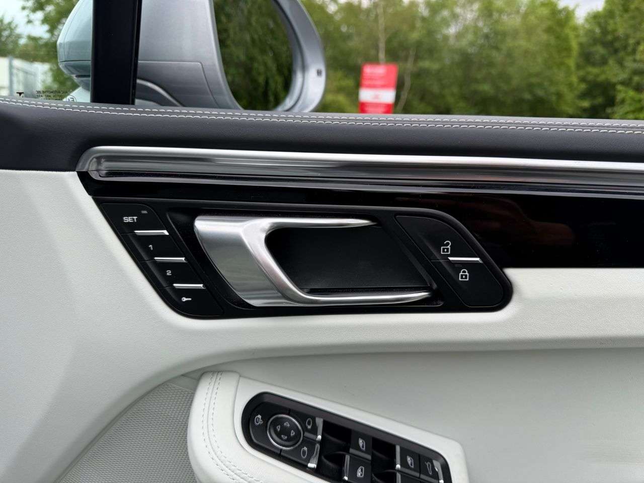 2022 PORSCHE MACAN 2022 PORSCHE MACAN