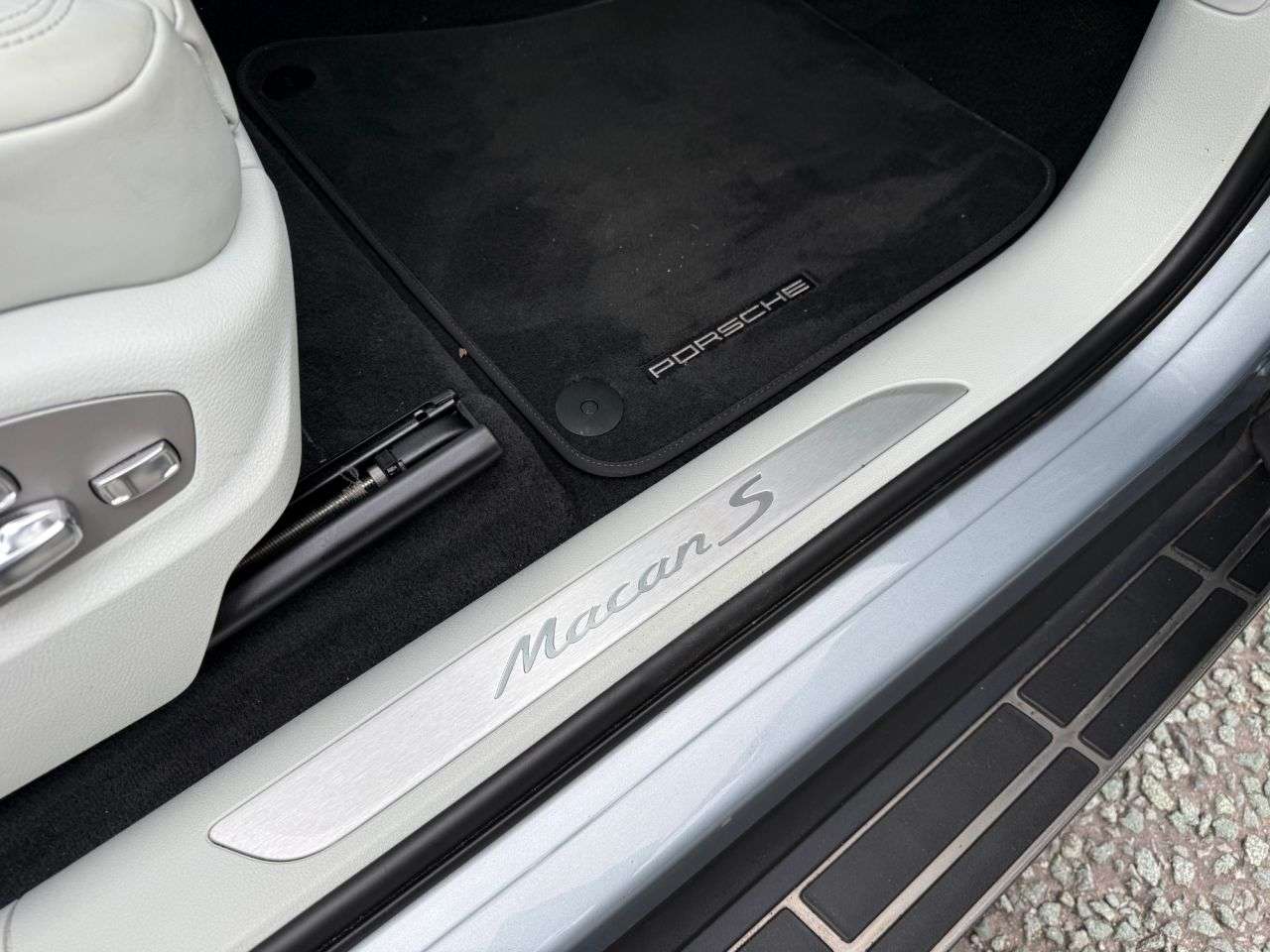 2022 PORSCHE MACAN 2022 PORSCHE MACAN