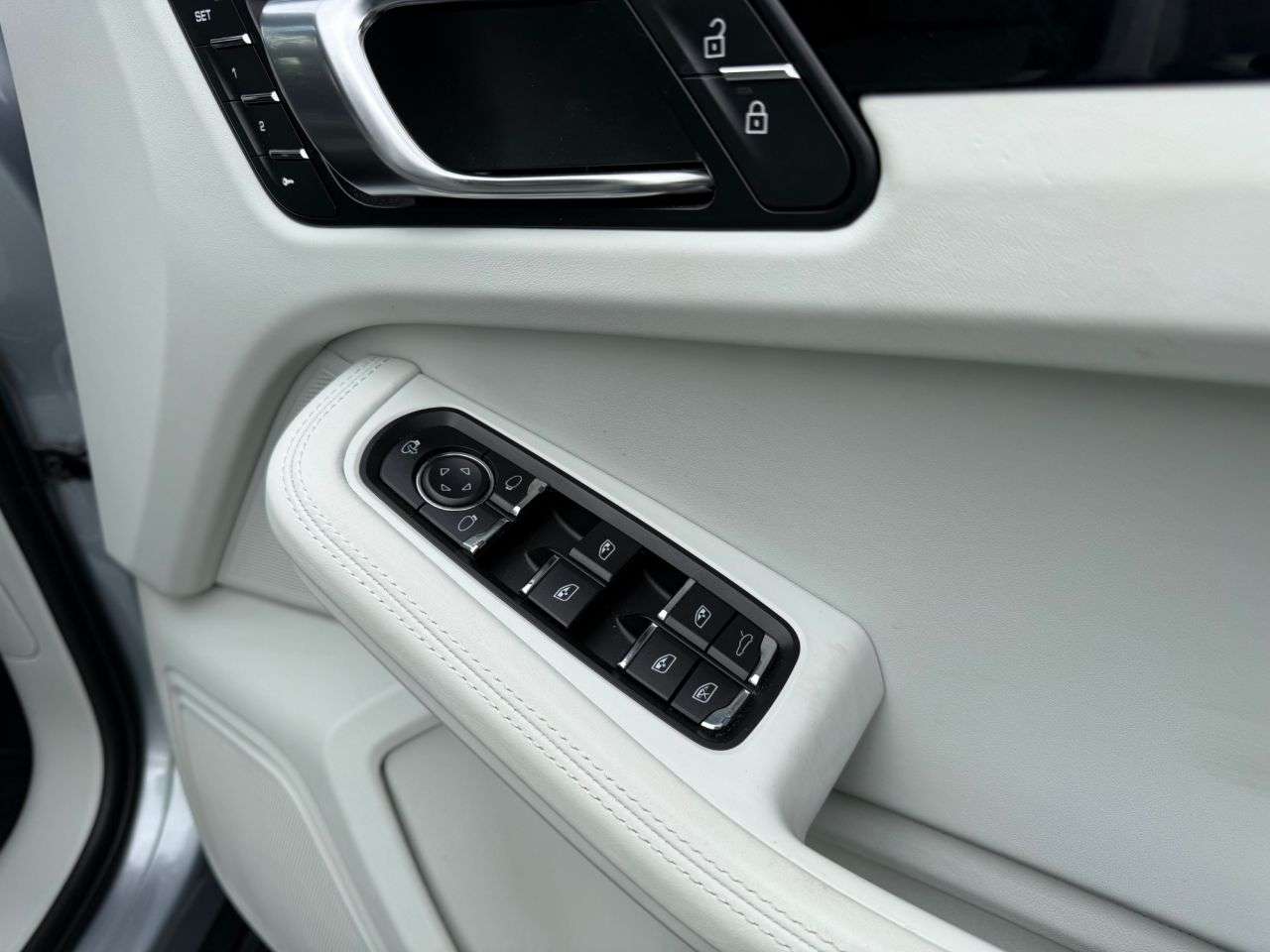 2022 PORSCHE MACAN 2022 PORSCHE MACAN