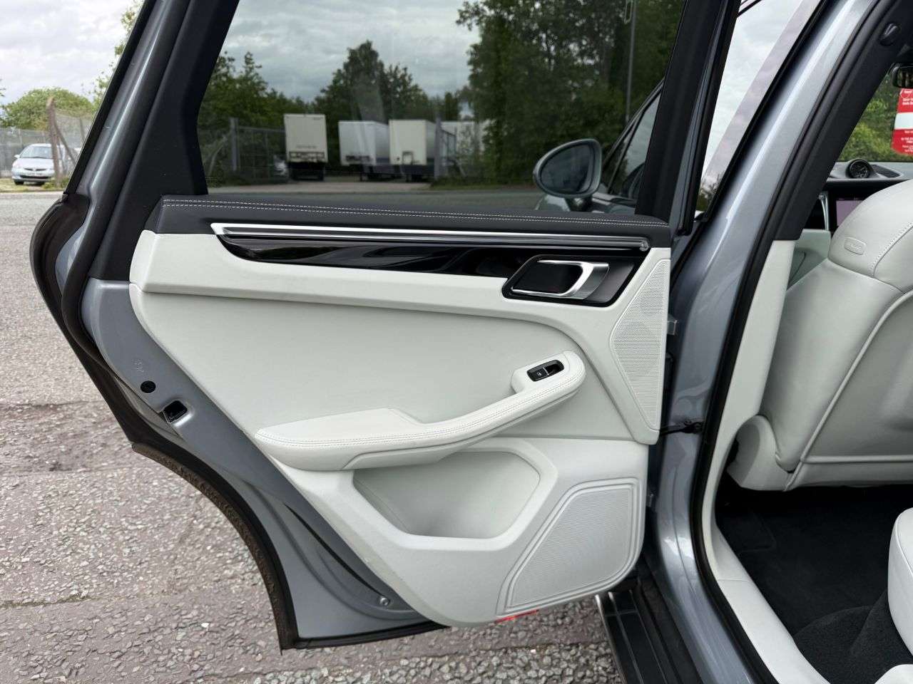 2022 PORSCHE MACAN 2022 PORSCHE MACAN