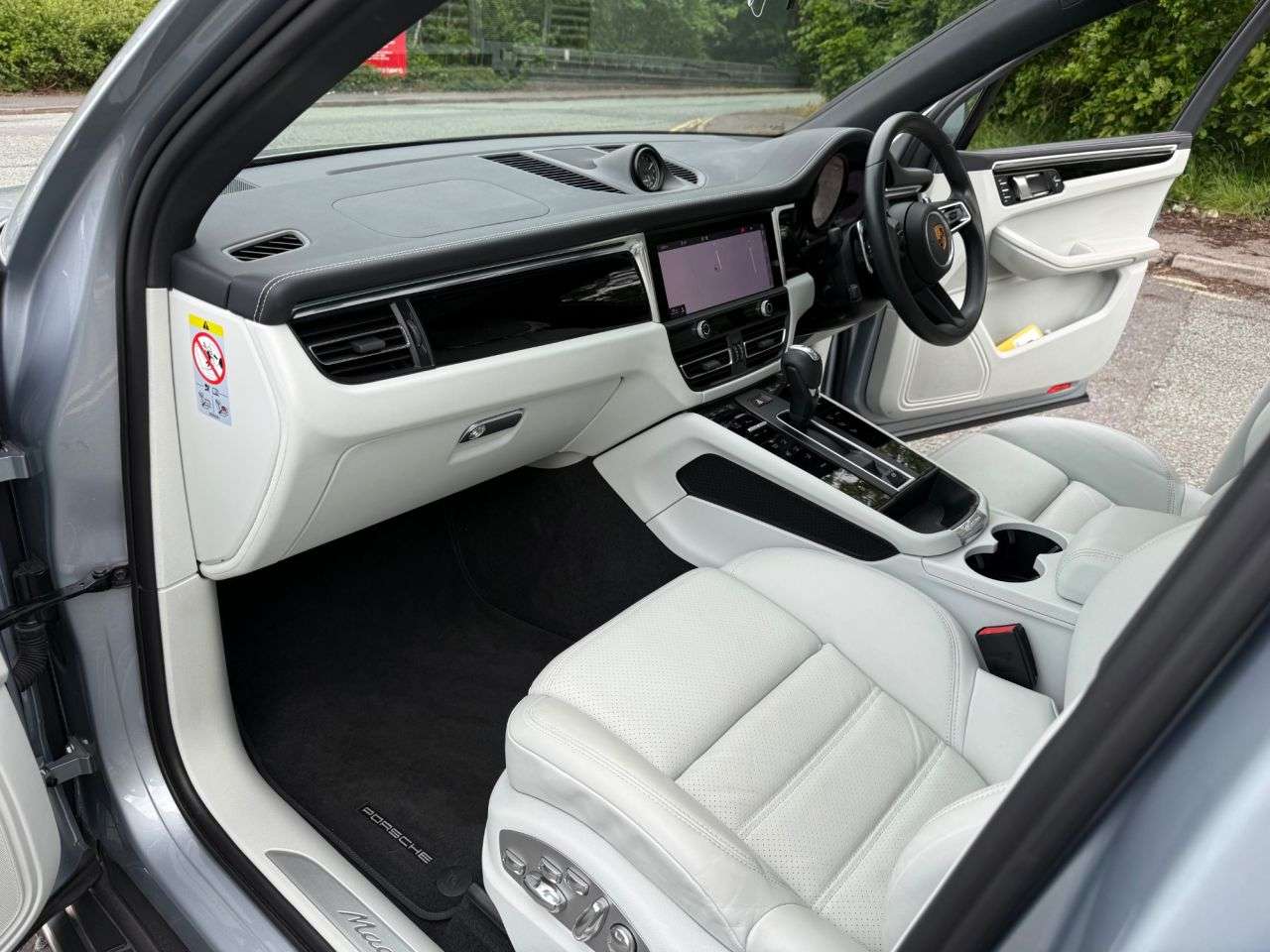 2022 PORSCHE MACAN 2022 PORSCHE MACAN