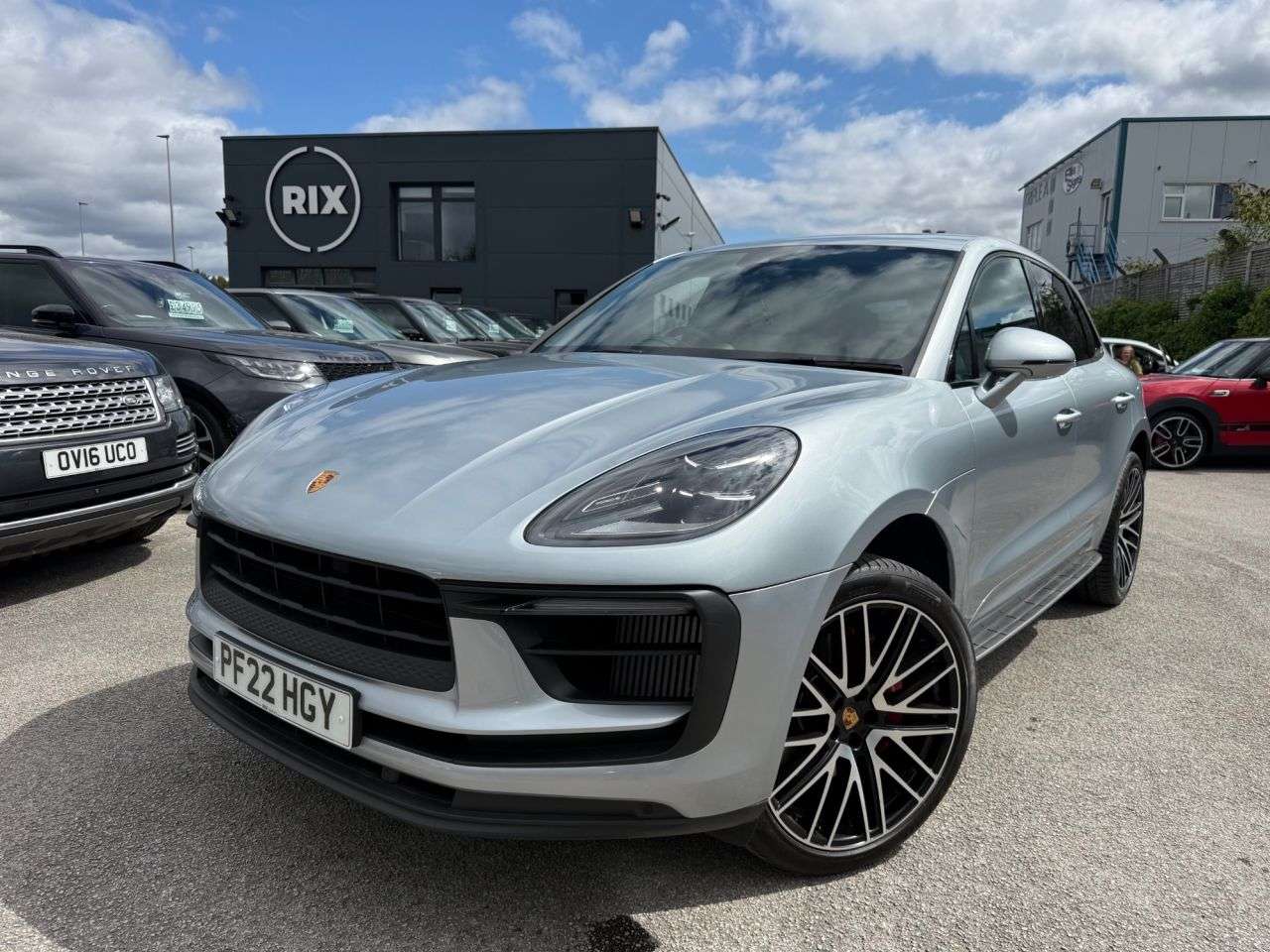 A 2022 PORSCHE MACAN 2.9T V6 S SUV 5dr Petrol PDK 4WD Euro 6-1 OWNER FROM NEW-JUST BEEN SERVICED A 2022 PORSCHE MACAN 2.9T V6 S SUV 5dr Petrol PDK 4WD Euro 6-1 OWNER FROM NEW-JUST BEEN SERVICED