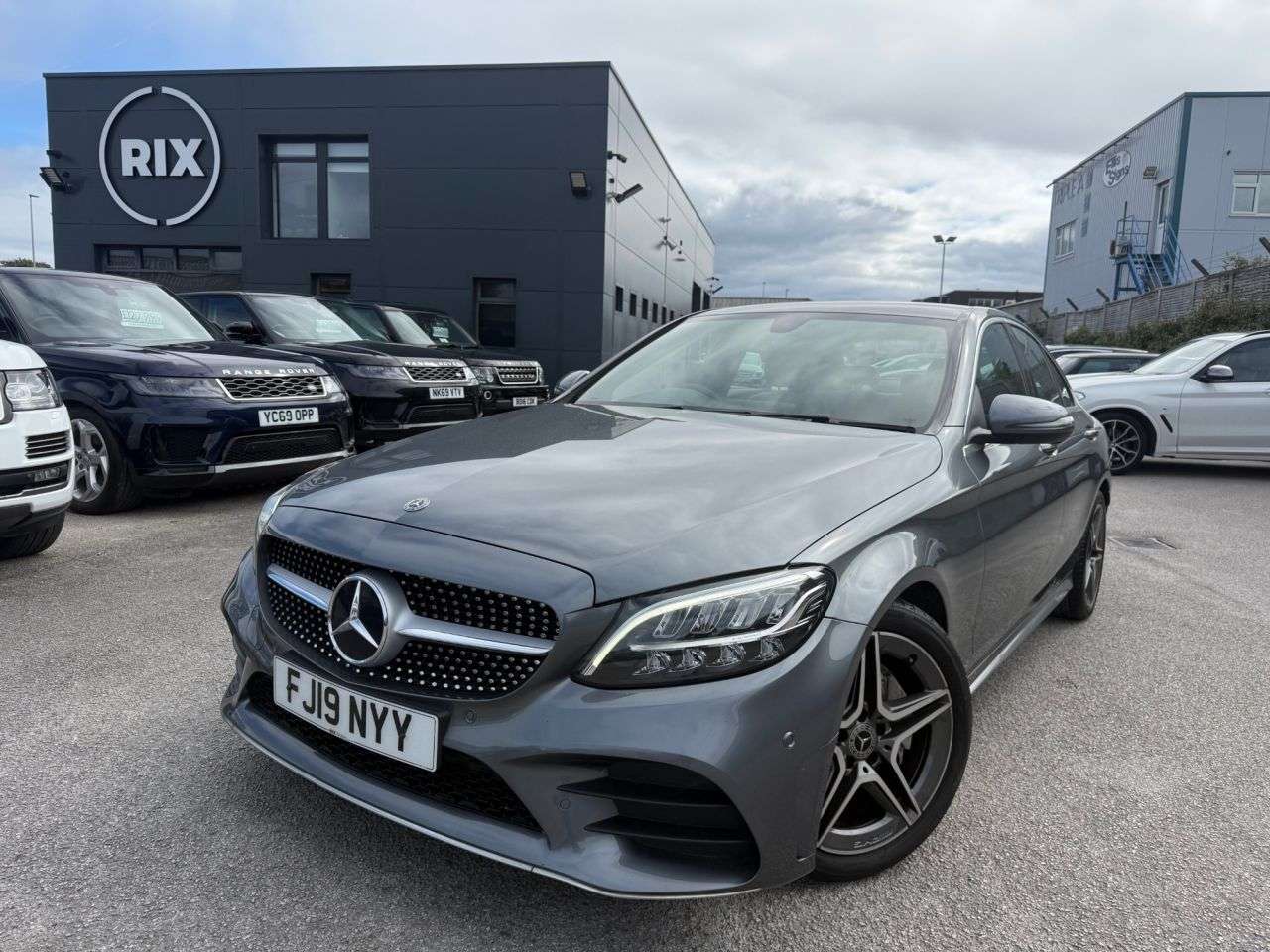 A 2019 MERCEDES-BENZ C-CLASS 2.0 C220d AMG Line Saloon 4dr Diesel G-Tronic+ Euro 6-2 FORMER KEEPERS FINI A 2019 MERCEDES-BENZ C-CLASS 2.0 C220d AMG Line Saloon 4dr Diesel G-Tronic+ Euro 6-2 FORMER KEEPERS FINI