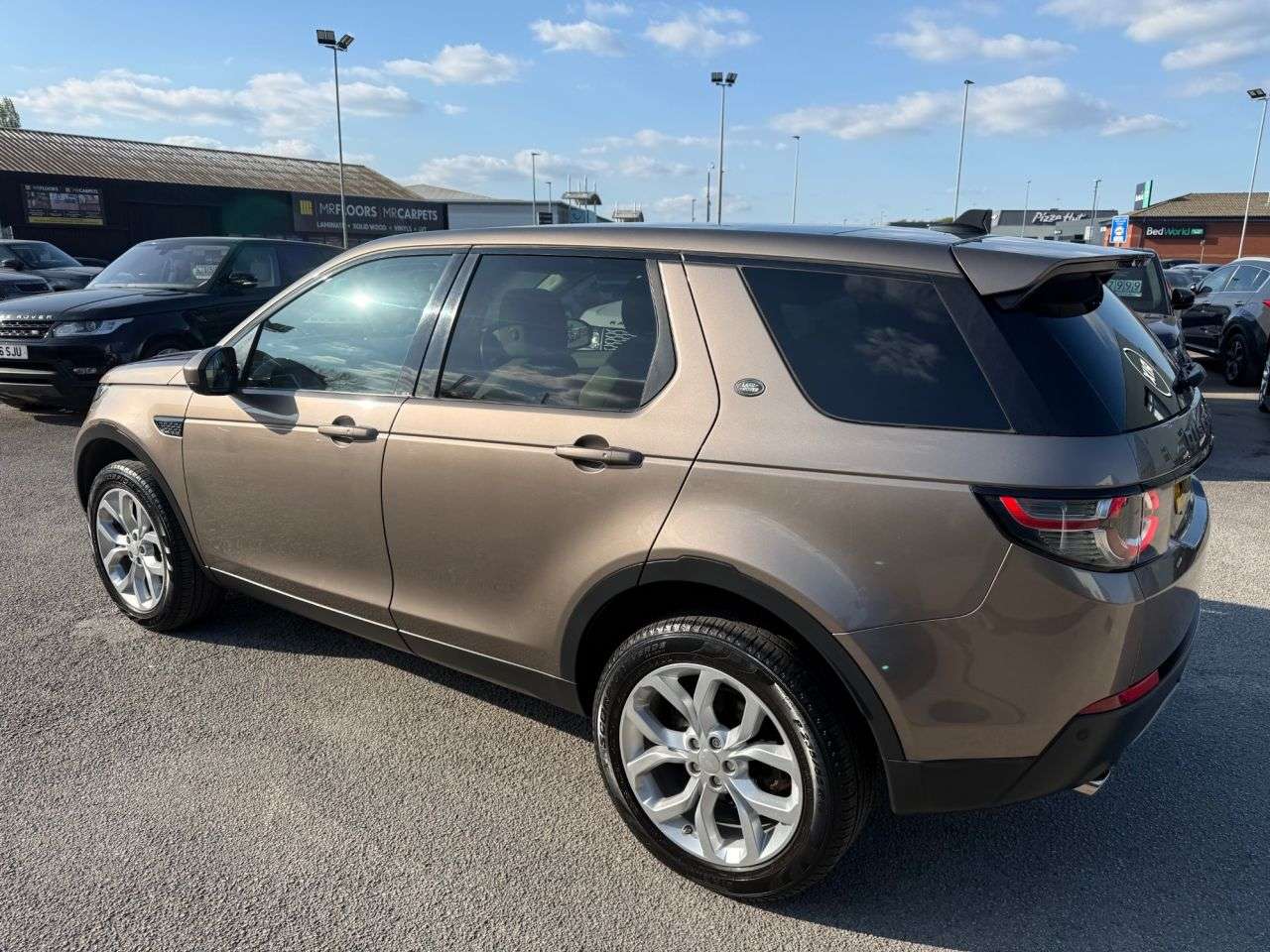 A 2015 LAND ROVER DISCOVERY SPORT 2.2 SD4 HSE SUV 5dr Diesel Auto 4WD-2 FORMER KEEPERS FINISHED IN KAIKOURA S A 2015 LAND ROVER DISCOVERY SPORT 2.2 SD4 HSE SUV 5dr Diesel Auto 4WD-2 FORMER KEEPERS FINISHED IN KAIKOURA S