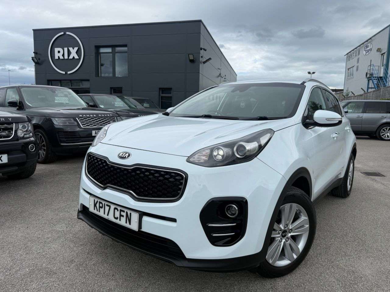 A 2017 KIA SPORTAGE 1.7 CRDi 2 SUV 5dr Diesel Manual Euro 6 (s/s) (114 bhp) A 2017 KIA SPORTAGE 1.7 CRDi 2 SUV 5dr Diesel Manual Euro 6 (s/s) (114 bhp)
