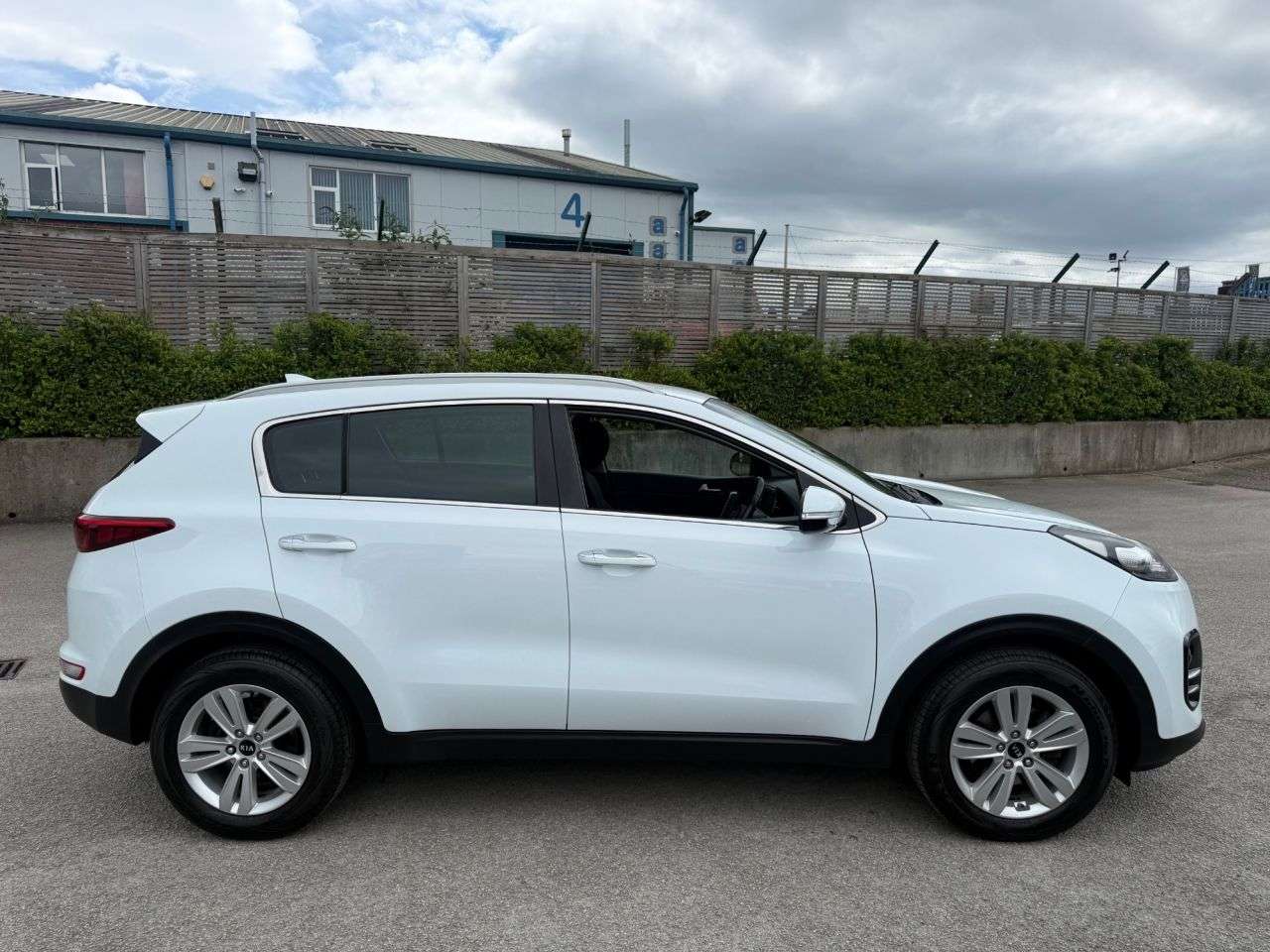 2017 KIA SPORTAGE 2017 KIA SPORTAGE