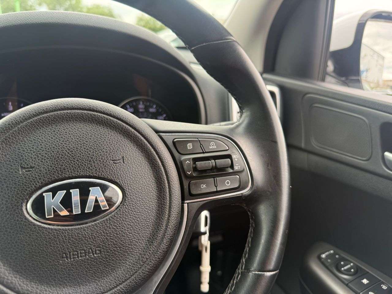 2017 KIA SPORTAGE 2017 KIA SPORTAGE