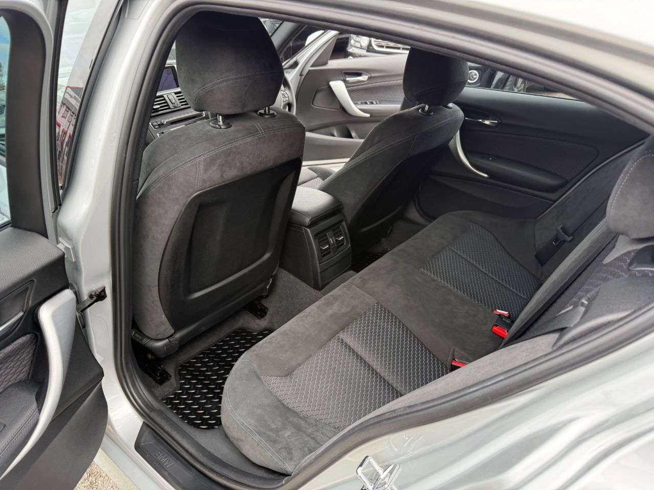 2012 BMW 1 SERIES 2012 BMW 1 SERIES