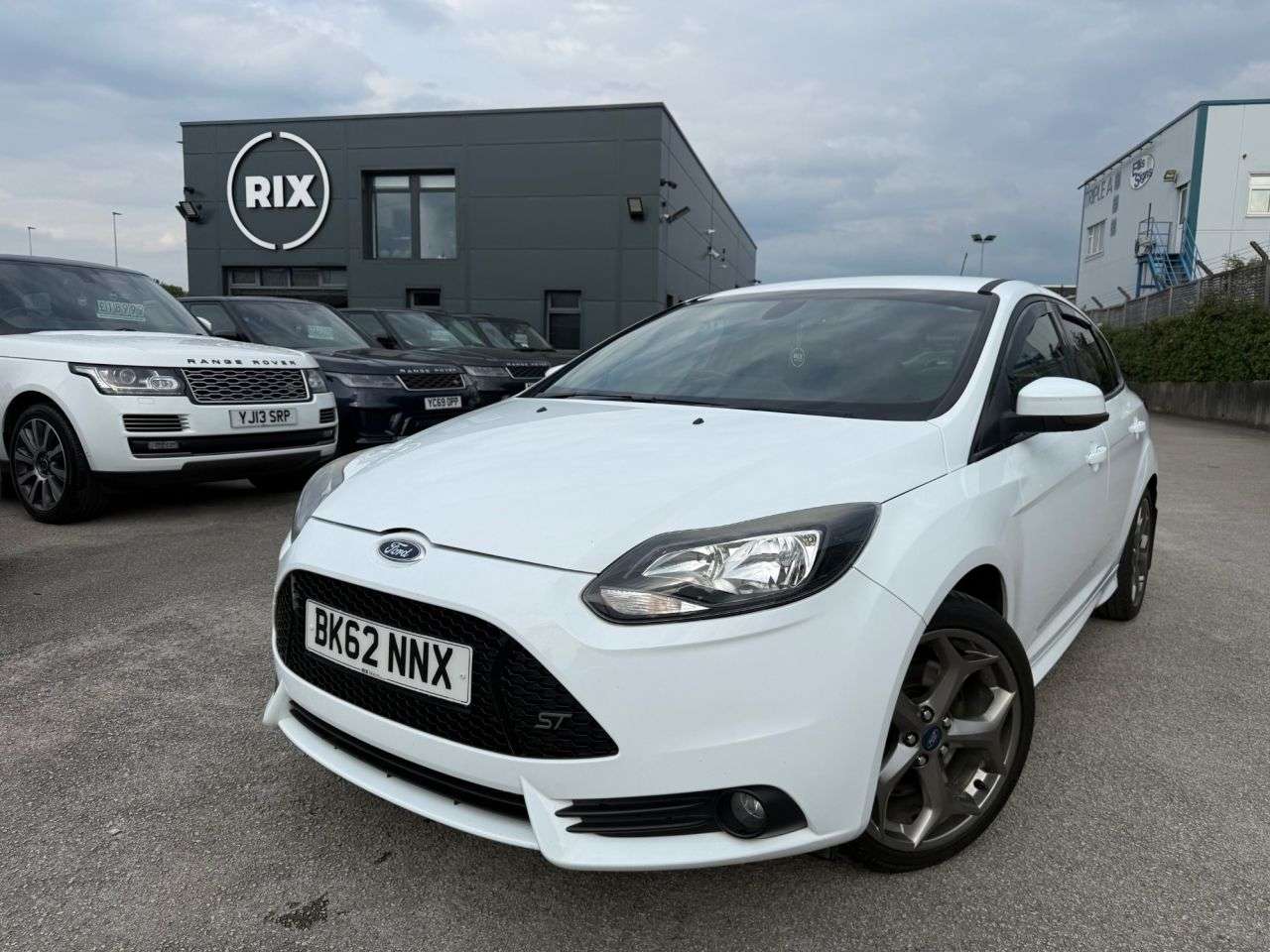 A 2012 FORD FOCUS 2.0T EcoBoost ST-2 Hatchback 5dr Petrol Manual Euro 5 (s/s) (250 ps) A 2012 FORD FOCUS 2.0T EcoBoost ST-2 Hatchback 5dr Petrol Manual Euro 5 (s/s) (250 ps)