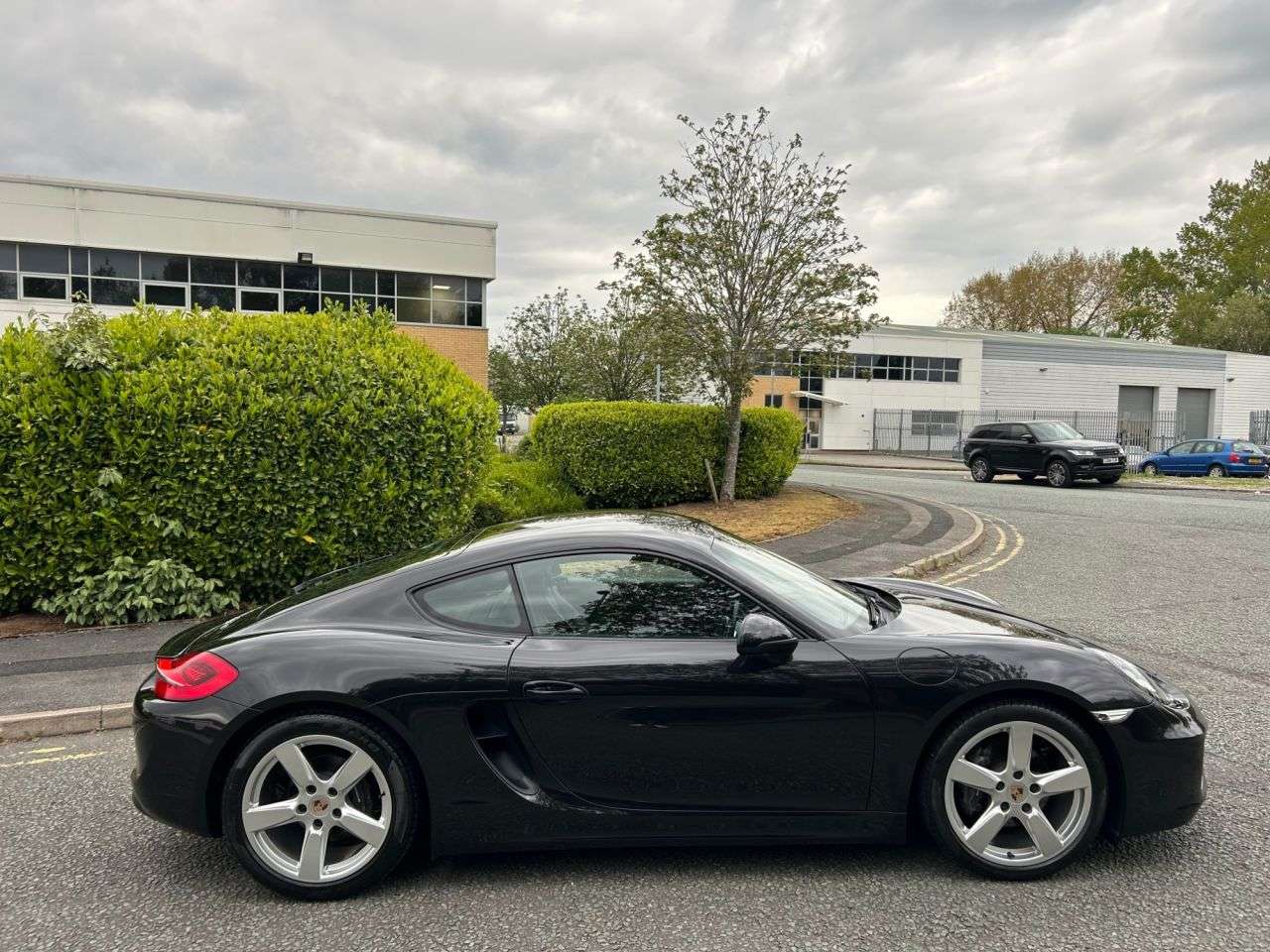 A 2014 PORSCHE CAYMAN 2.7 981 Coupe 2dr Petrol PDK Euro 5 (s/s) (275 ps)-2 Former Keepers-Last Ke A 2014 PORSCHE CAYMAN 2.7 981 Coupe 2dr Petrol PDK Euro 5 (s/s) (275 ps)-2 Former Keepers-Last Ke