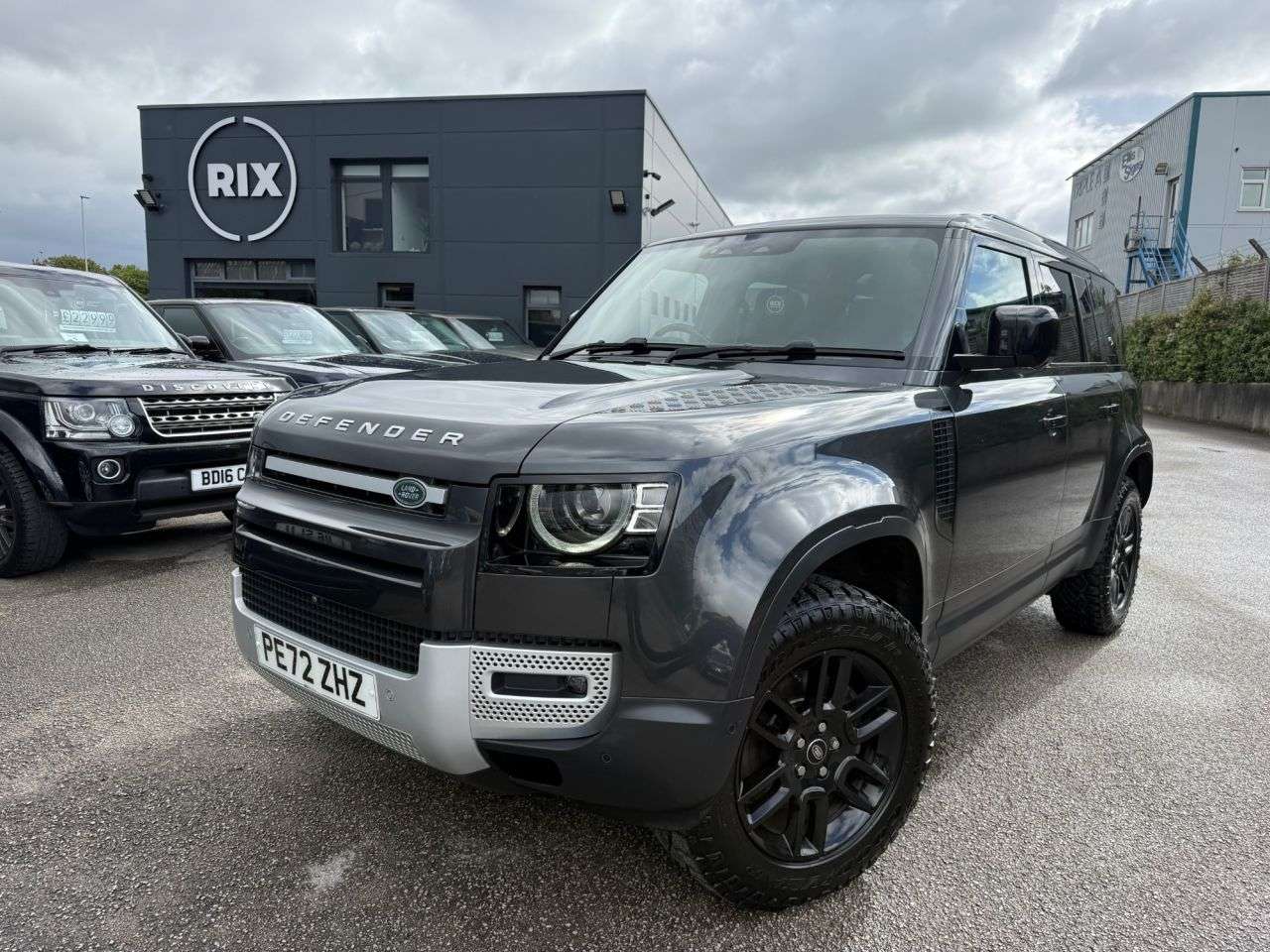 A 2022 LAND ROVER DEFENDER 3.0 D250 MHEV SE SUV 5dr Diesel Auto 4WD Euro 6-1 OWNER FROM NEW FINISHED I A 2022 LAND ROVER DEFENDER 3.0 D250 MHEV SE SUV 5dr Diesel Auto 4WD Euro 6-1 OWNER FROM NEW FINISHED I
