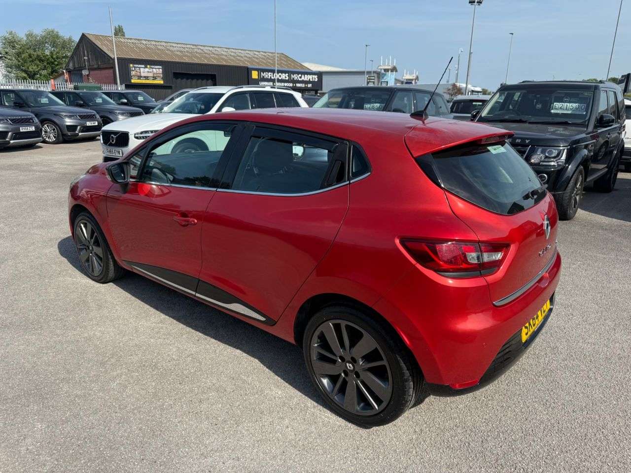 A 2014 RENAULT CLIO 1.5 dCi Dynamique S MediaNav Hatchback 5dr Diesel Manual Euro 5 (s/s) (90 p A 2014 RENAULT CLIO 1.5 dCi Dynamique S MediaNav Hatchback 5dr Diesel Manual Euro 5 (s/s) (90 p