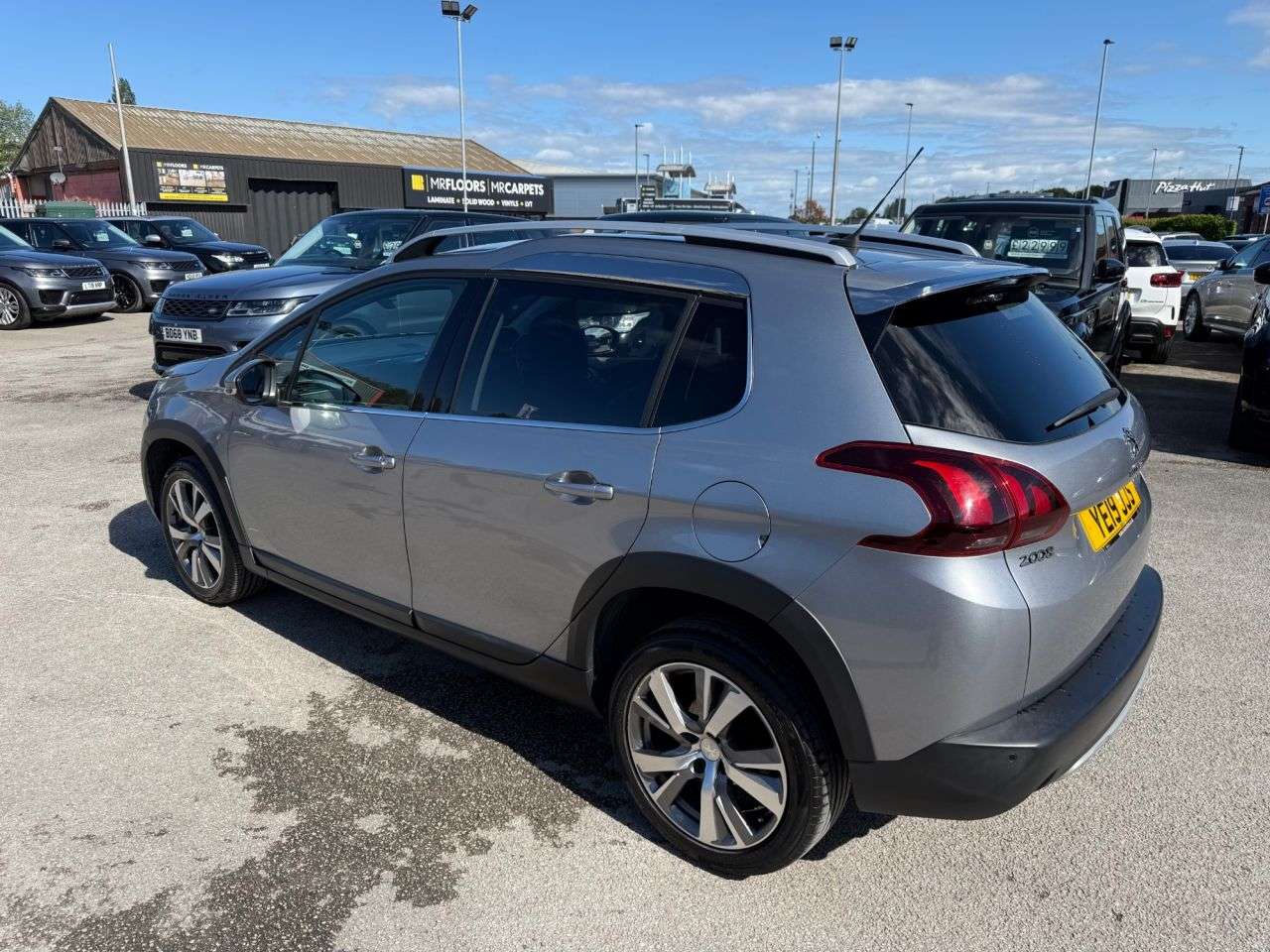 A 2019 PEUGEOT 2008 1.5 BlueHDi Allure SUV 5dr Diesel Manual Euro 6-2 FORMER KEEPERS-BLUETOOTH- A 2019 PEUGEOT 2008 1.5 BlueHDi Allure SUV 5dr Diesel Manual Euro 6-2 FORMER KEEPERS-BLUETOOTH-