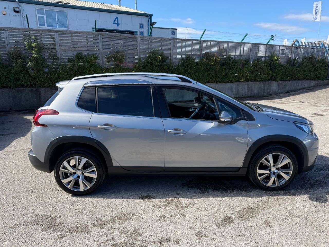 2019 PEUGEOT 2008 2019 PEUGEOT 2008