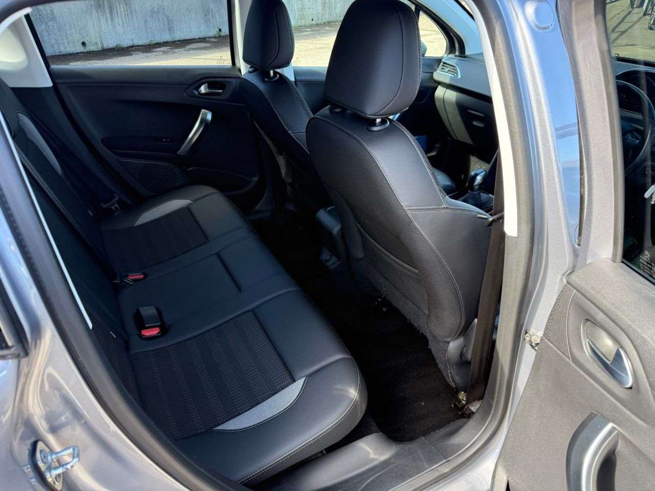 2019 PEUGEOT 2008 2019 PEUGEOT 2008