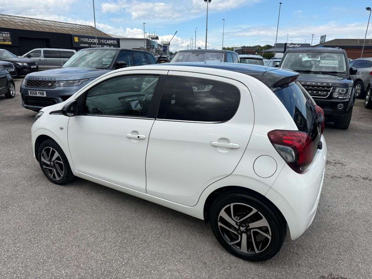 A 2020 PEUGEOT 108 1.0 Allure Hatchback 5dr Petrol Manual Euro 6-2 OWNER CAR-BLUETOOTH-CRUISE A 2020 PEUGEOT 108 1.0 Allure Hatchback 5dr Petrol Manual Euro 6-2 OWNER CAR-BLUETOOTH-CRUISE
