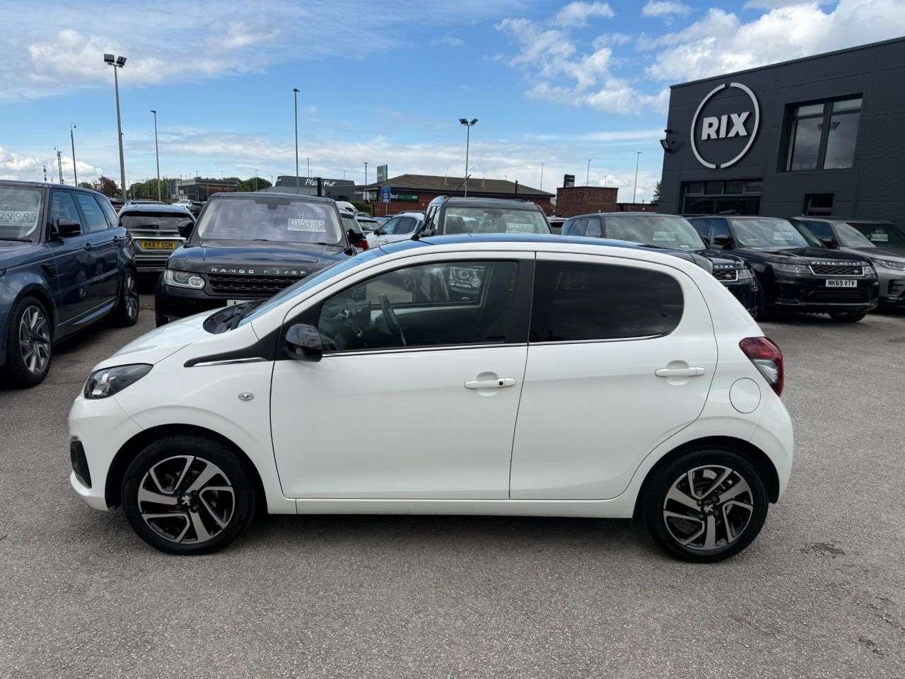 A 2020 PEUGEOT 108 1.0 Allure Hatchback 5dr Petrol Manual Euro 6-2 OWNER CAR-BLUETOOTH-CRUISE A 2020 PEUGEOT 108 1.0 Allure Hatchback 5dr Petrol Manual Euro 6-2 OWNER CAR-BLUETOOTH-CRUISE