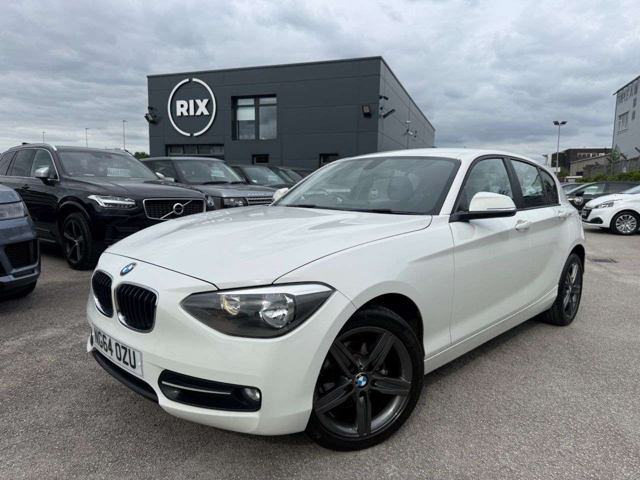 A 2015 BMW 1 SERIES 2.0 116d Sport Hatchback 5dr Diesel Manual Euro 5-2 FORMER KEEPERS FINISHED A 2015 BMW 1 SERIES 2.0 116d Sport Hatchback 5dr Diesel Manual Euro 5-2 FORMER KEEPERS FINISHED