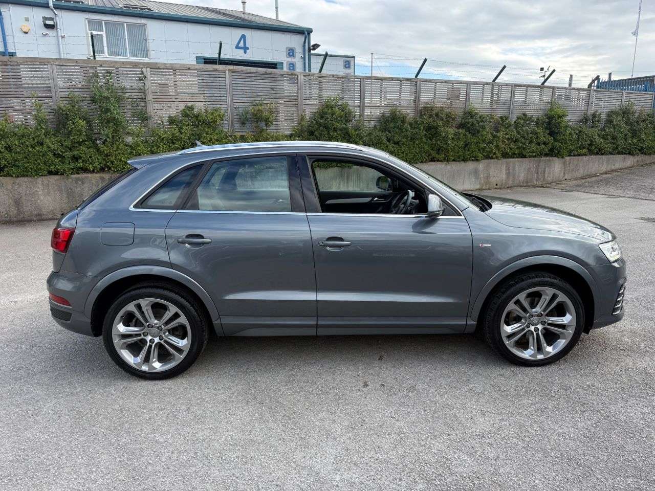 2015 AUDI Q3 2015 AUDI Q3