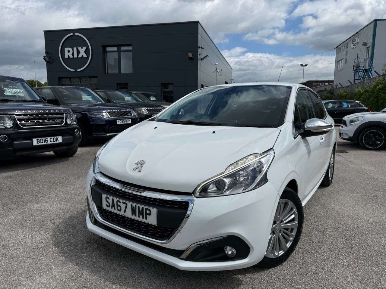 A 2017 PEUGEOT 208 1.2 PureTech Allure Hatchback 5dr Petrol Manual Euro 6 (82 ps) A 2017 PEUGEOT 208 1.2 PureTech Allure Hatchback 5dr Petrol Manual Euro 6 (82 ps)