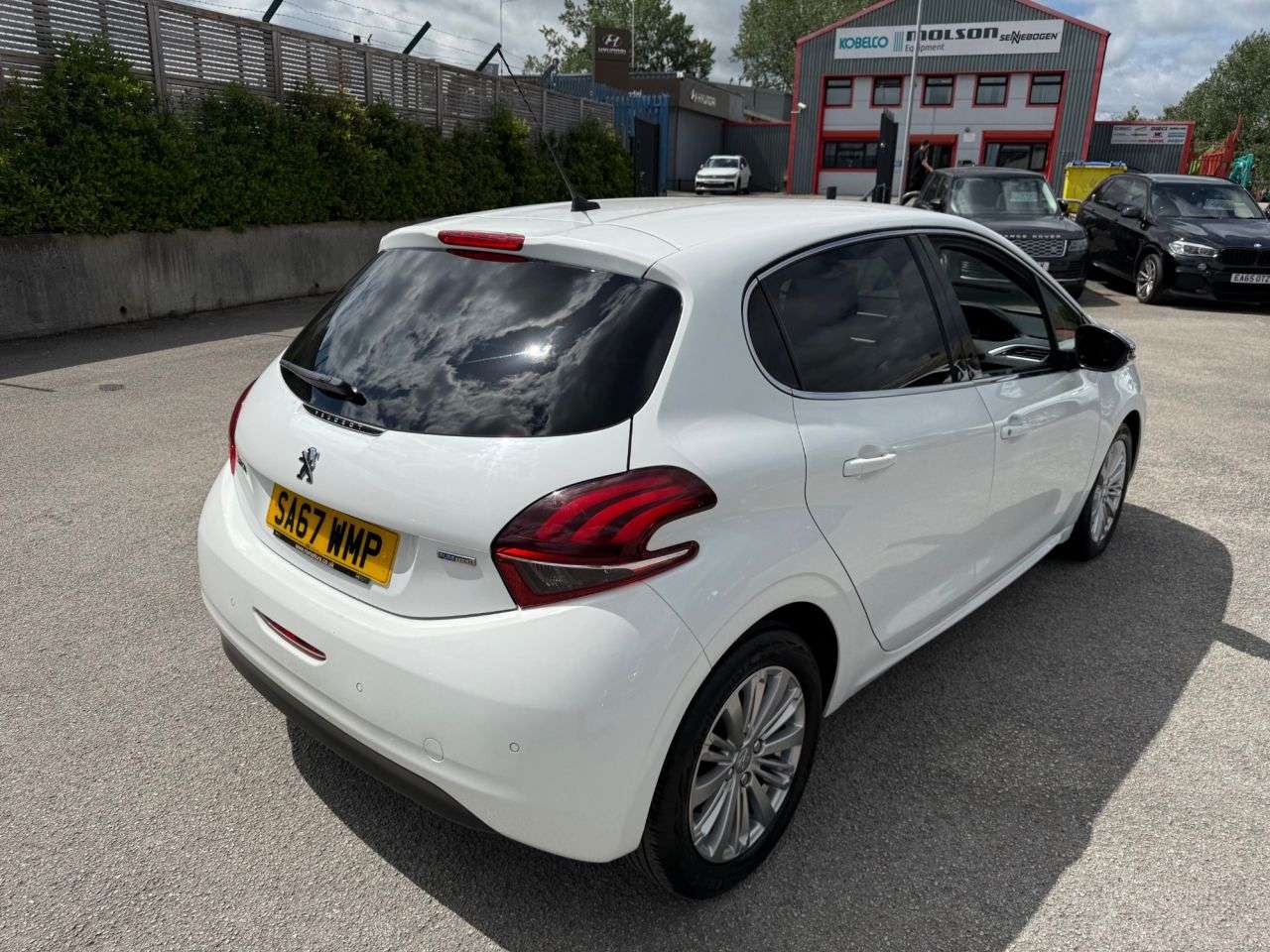 2017 PEUGEOT 208 2017 PEUGEOT 208