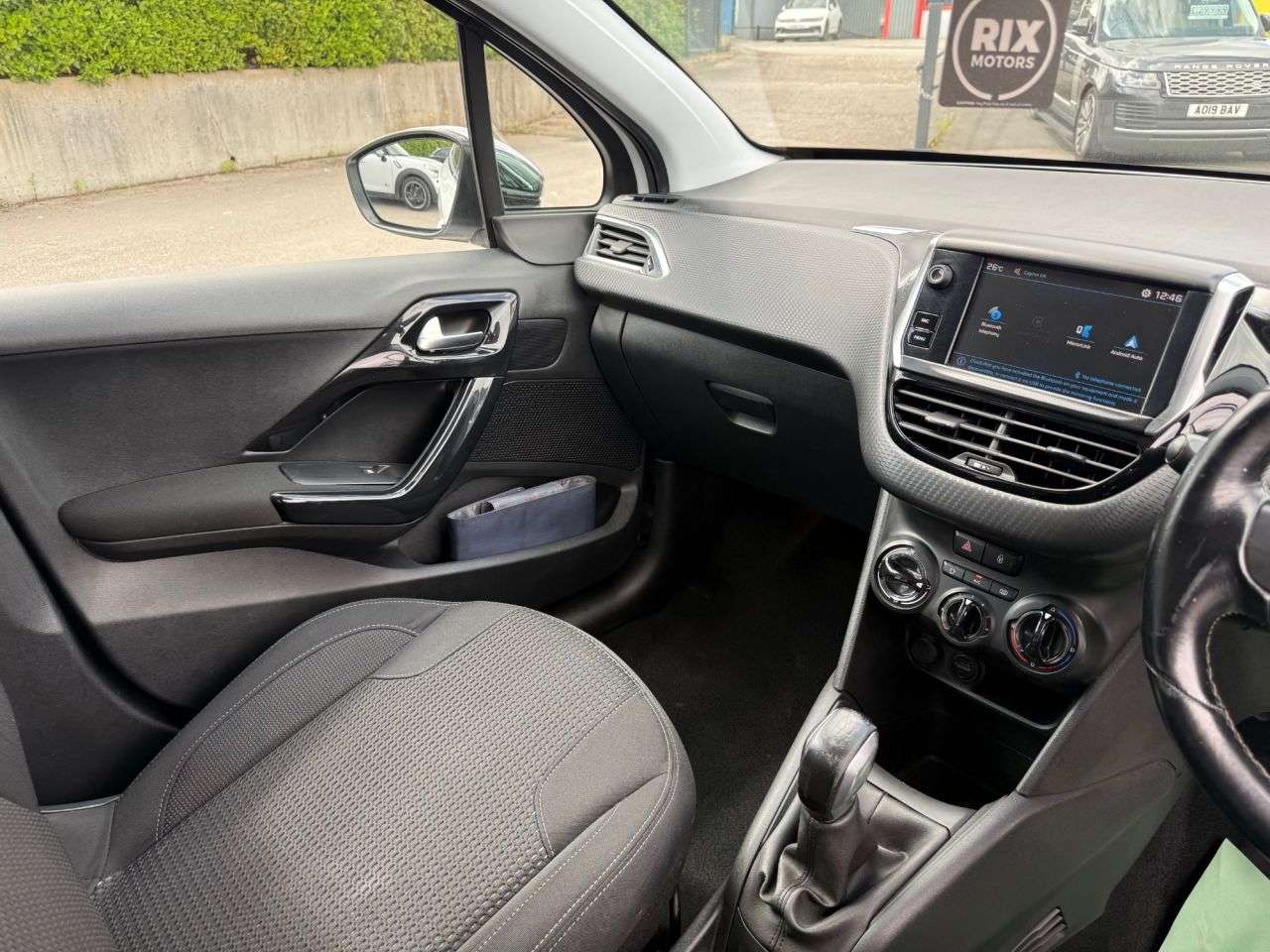 2017 PEUGEOT 208 2017 PEUGEOT 208
