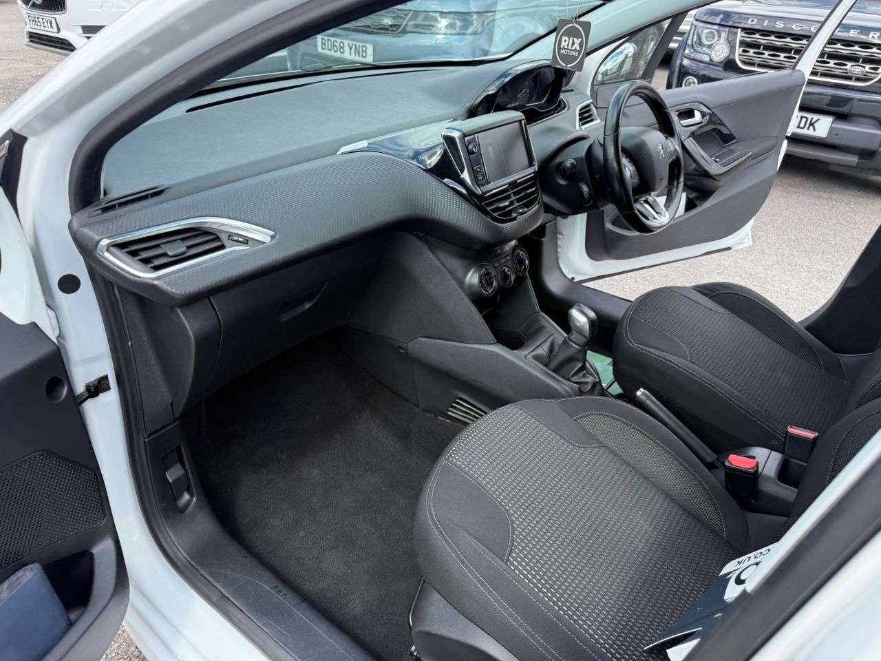 2017 PEUGEOT 208 2017 PEUGEOT 208
