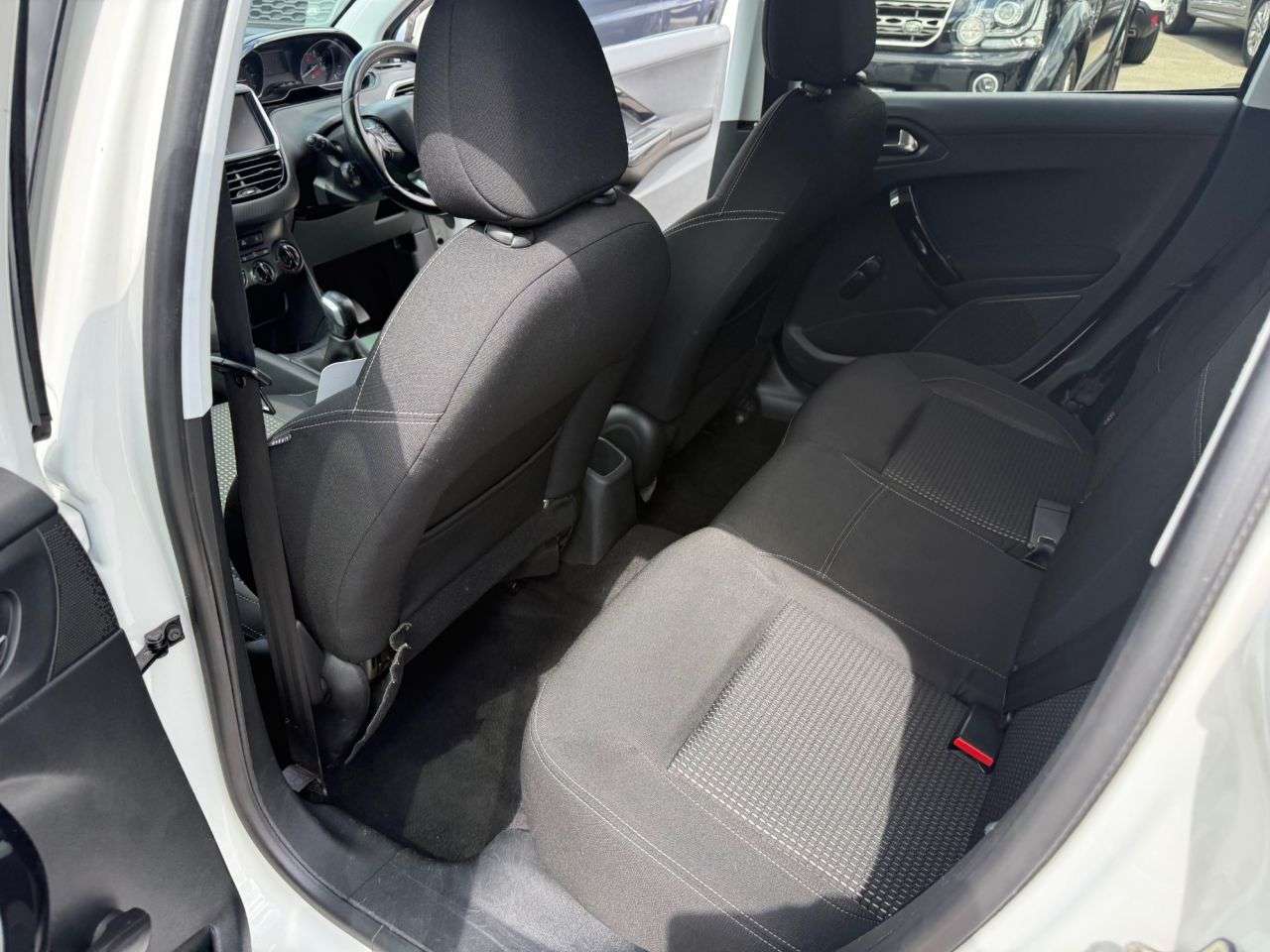 2017 PEUGEOT 208 2017 PEUGEOT 208
