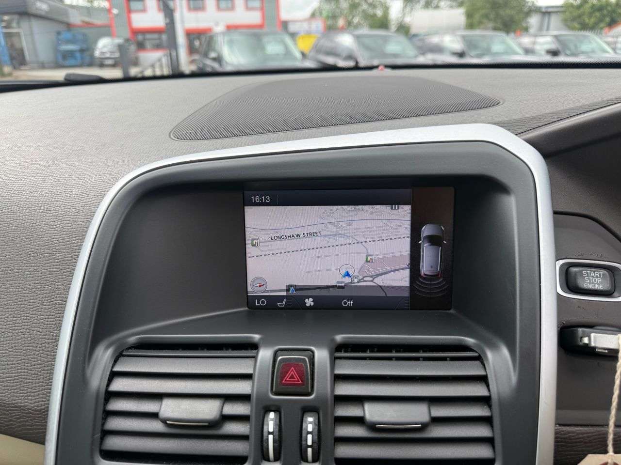 2011 VOLVO XC60 2011 VOLVO XC60