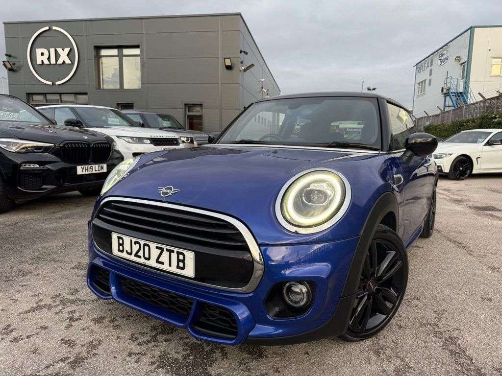 A 2020 MINI HATCH 1.5 Cooper Sport Hatchback 3dr Petrol Manual Euro 6-Factory Extras Worth-£3 A 2020 MINI HATCH 1.5 Cooper Sport Hatchback 3dr Petrol Manual Euro 6-Factory Extras Worth-£3