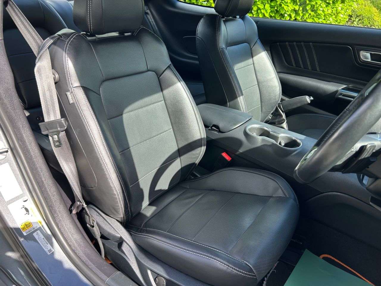 2022 FORD MUSTANG 2022 FORD MUSTANG