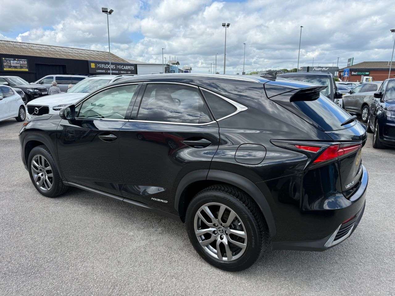 A 2018 LEXUS NX 2.5 300h Luxury SUV 5dr Petrol Hybrid E-CVT 4WD Euro 6-2 OWNERS FROM NEW-6 A 2018 LEXUS NX 2.5 300h Luxury SUV 5dr Petrol Hybrid E-CVT 4WD Euro 6-2 OWNERS FROM NEW-6
