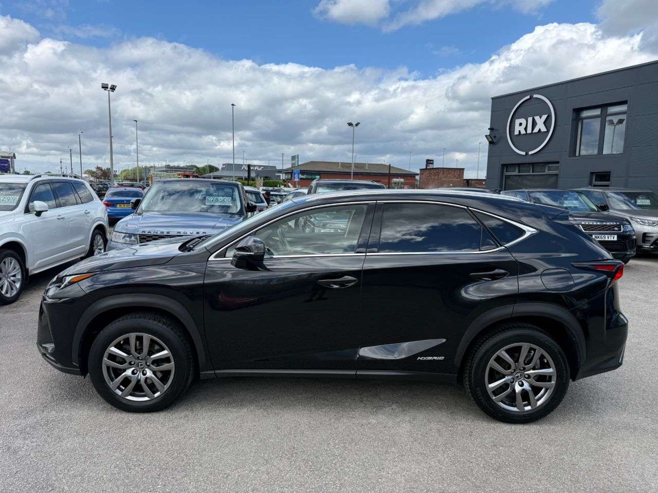 A 2018 LEXUS NX 2.5 300h Luxury SUV 5dr Petrol Hybrid E-CVT 4WD Euro 6-2 OWNERS FROM NEW-6 A 2018 LEXUS NX 2.5 300h Luxury SUV 5dr Petrol Hybrid E-CVT 4WD Euro 6-2 OWNERS FROM NEW-6