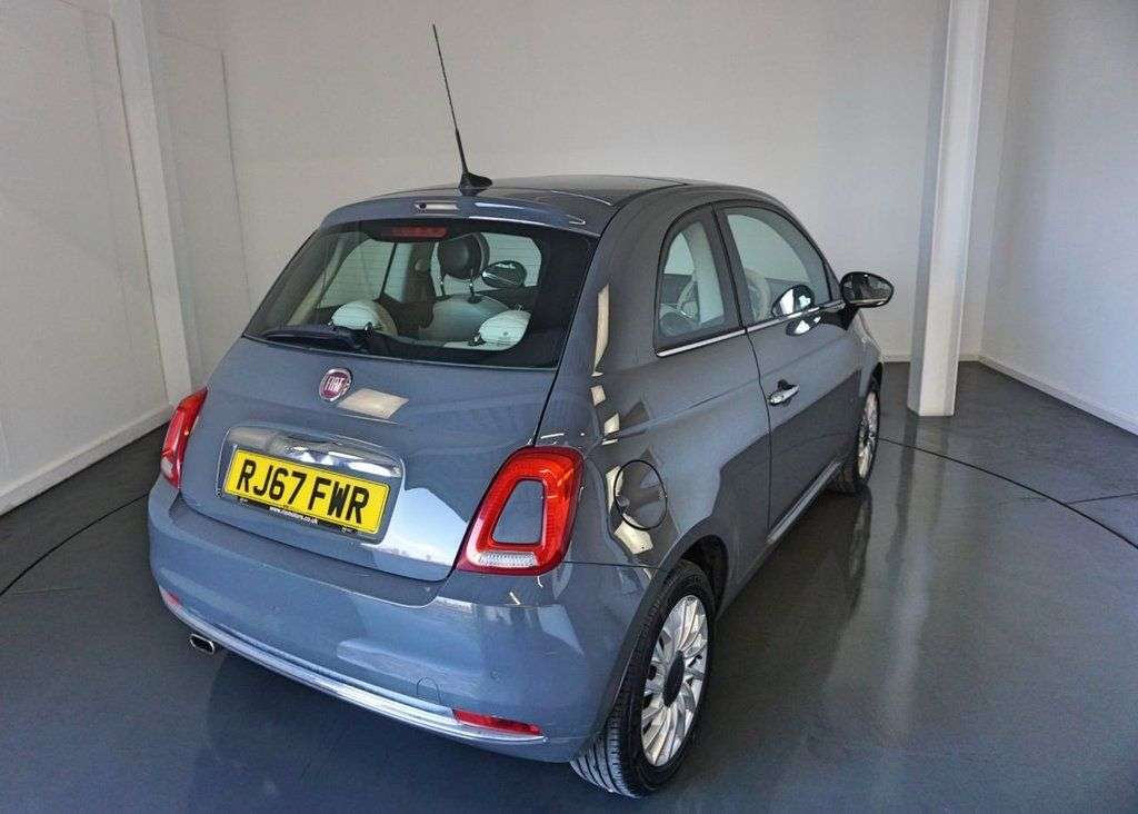 2018 FIAT 500 2018 FIAT 500