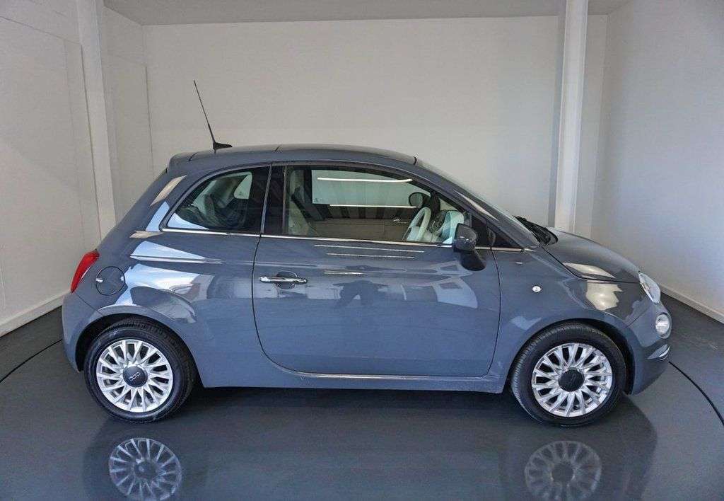 2018 FIAT 500 2018 FIAT 500
